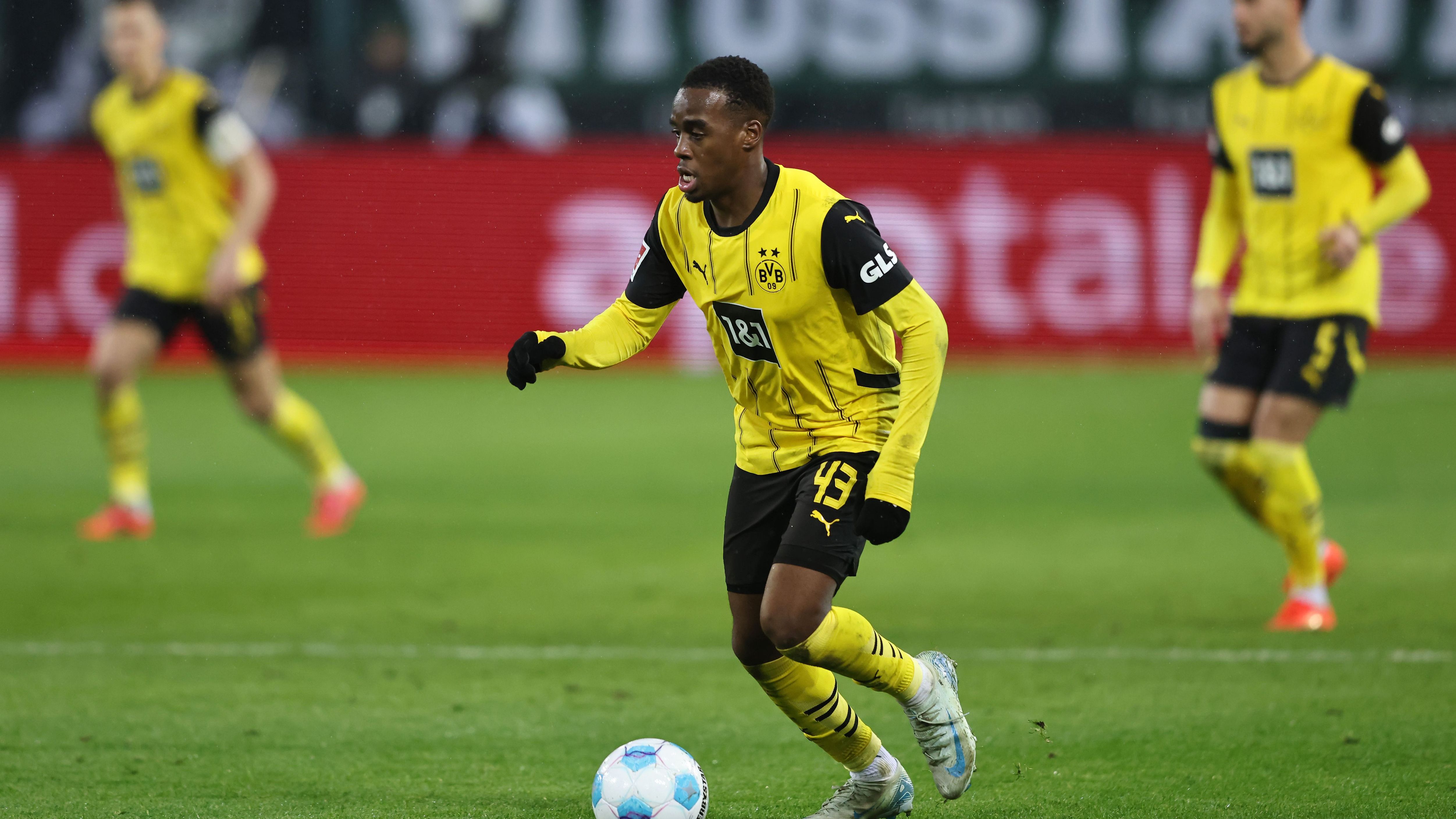 Borussia Mönchengladbach v Borussia Dortmund - Bundesliga