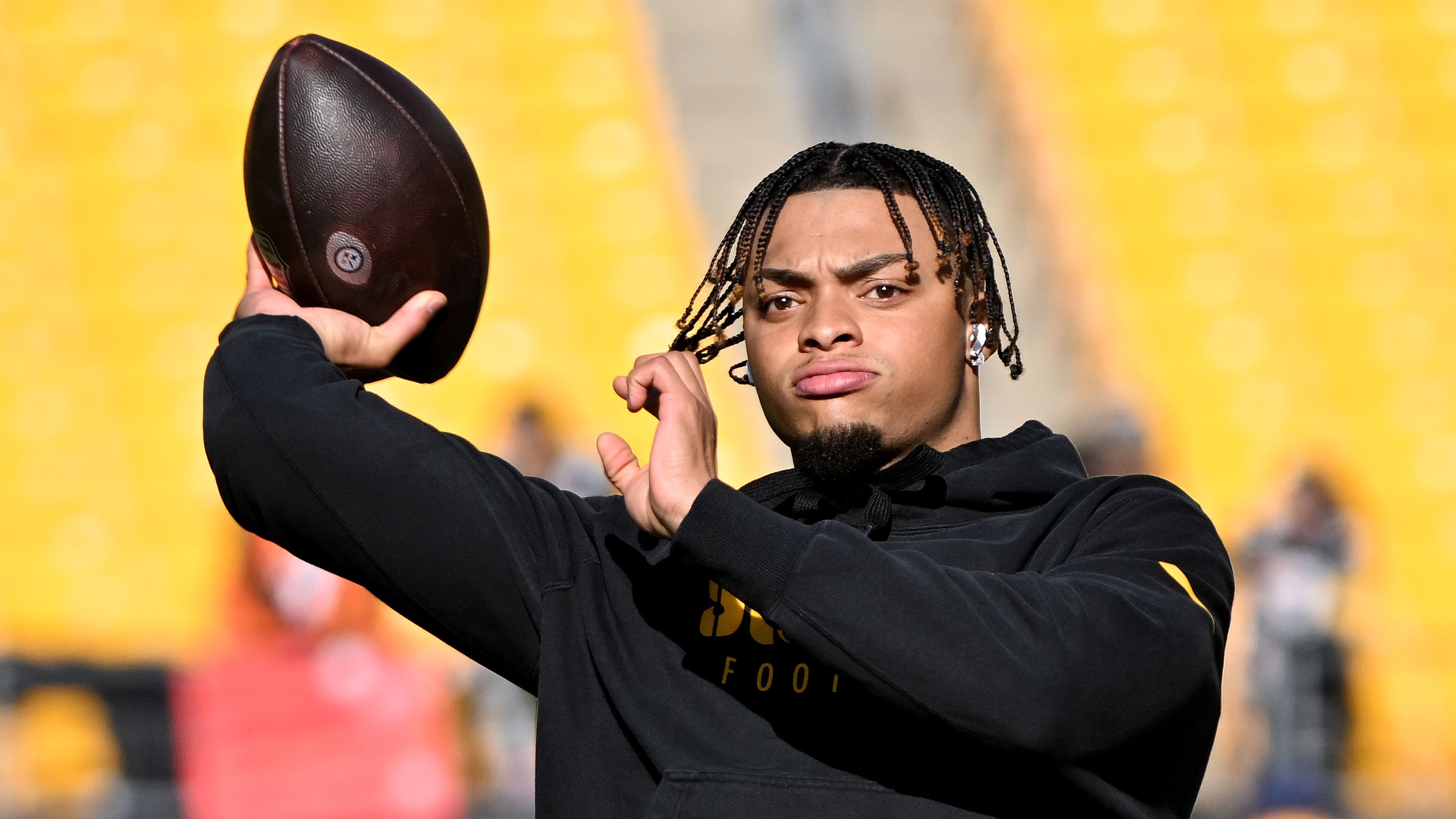 Cleveland Browns v Pittsburgh Steelers