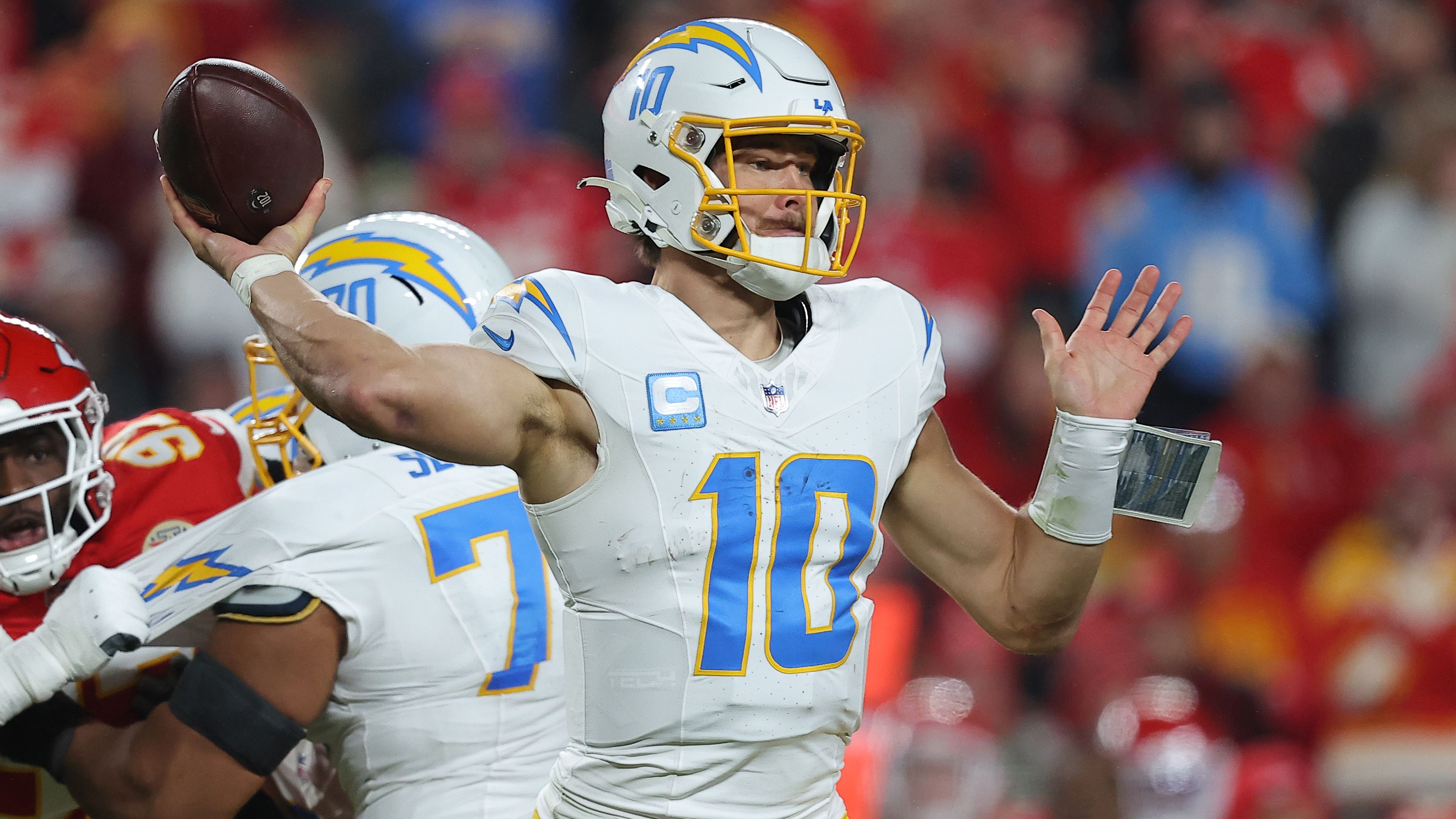 Los Angeles Chargers v Kansas City Chiefs