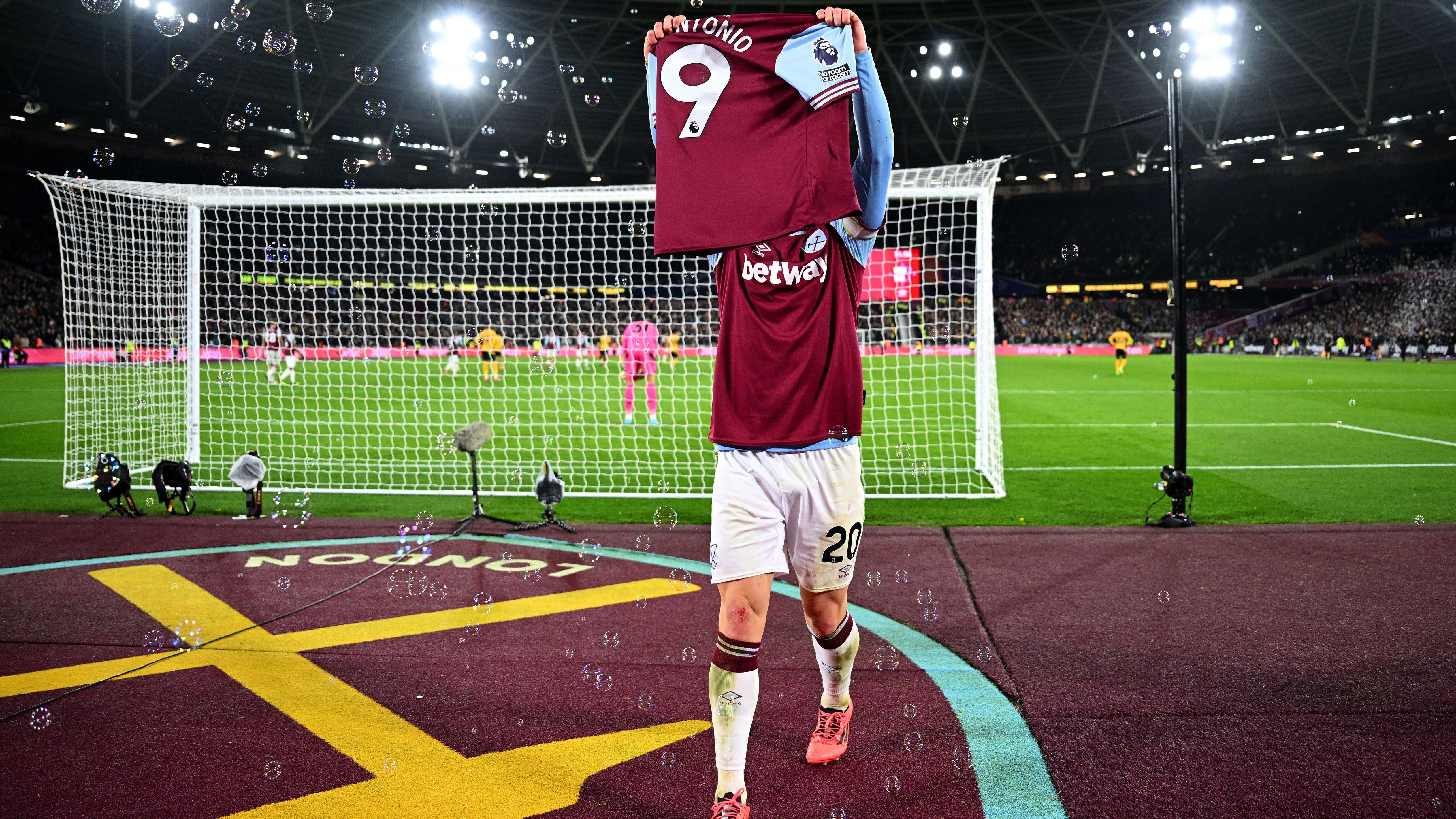 West Ham United FC v Wolverhampton Wanderers FC - Premier League