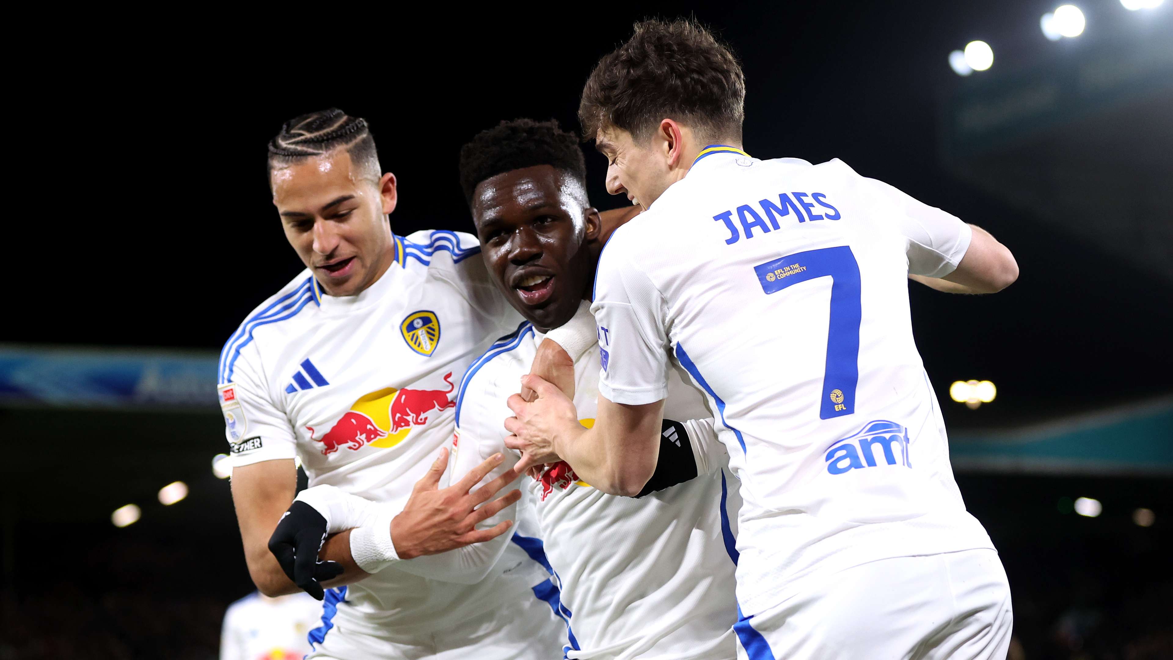 Leeds United FC v Middlesbrough FC - Sky Bet Championship