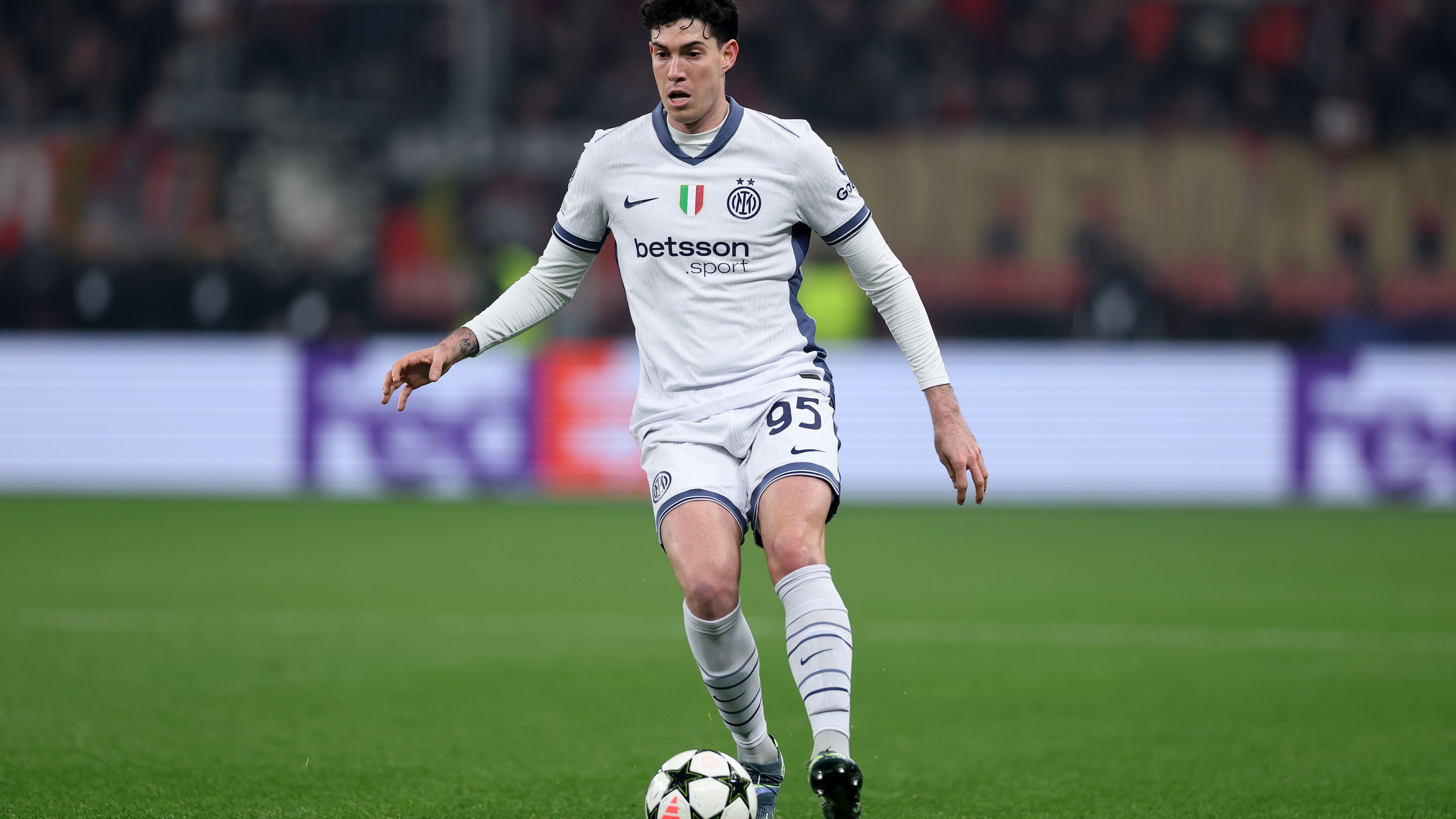 Bayer 04 Leverkusen v FC Internazionale Milano - UEFA Champions League 2024/25 League Phase MD6