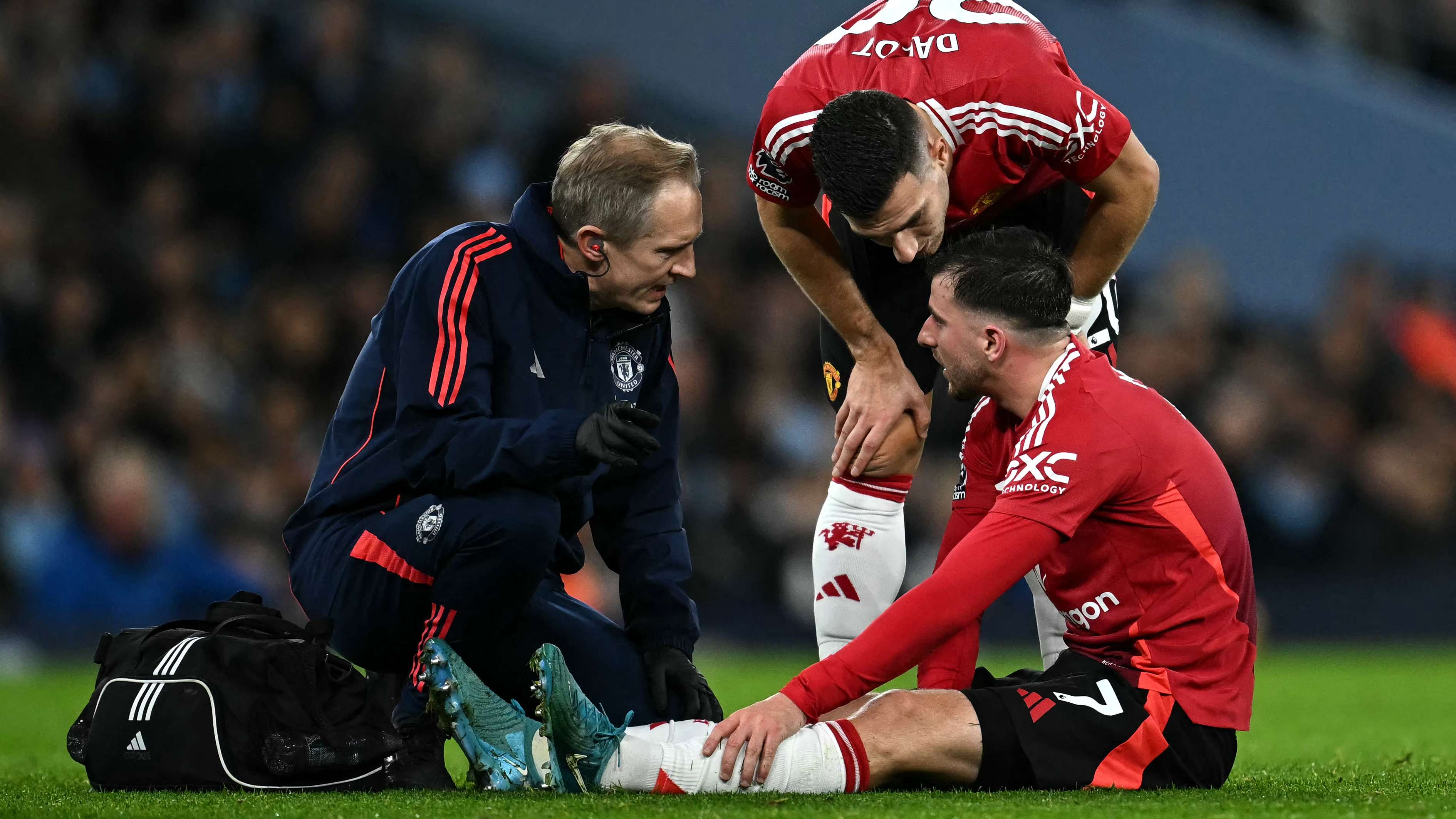 FBL-ENG-PR-MAN CITY-MAN UTD