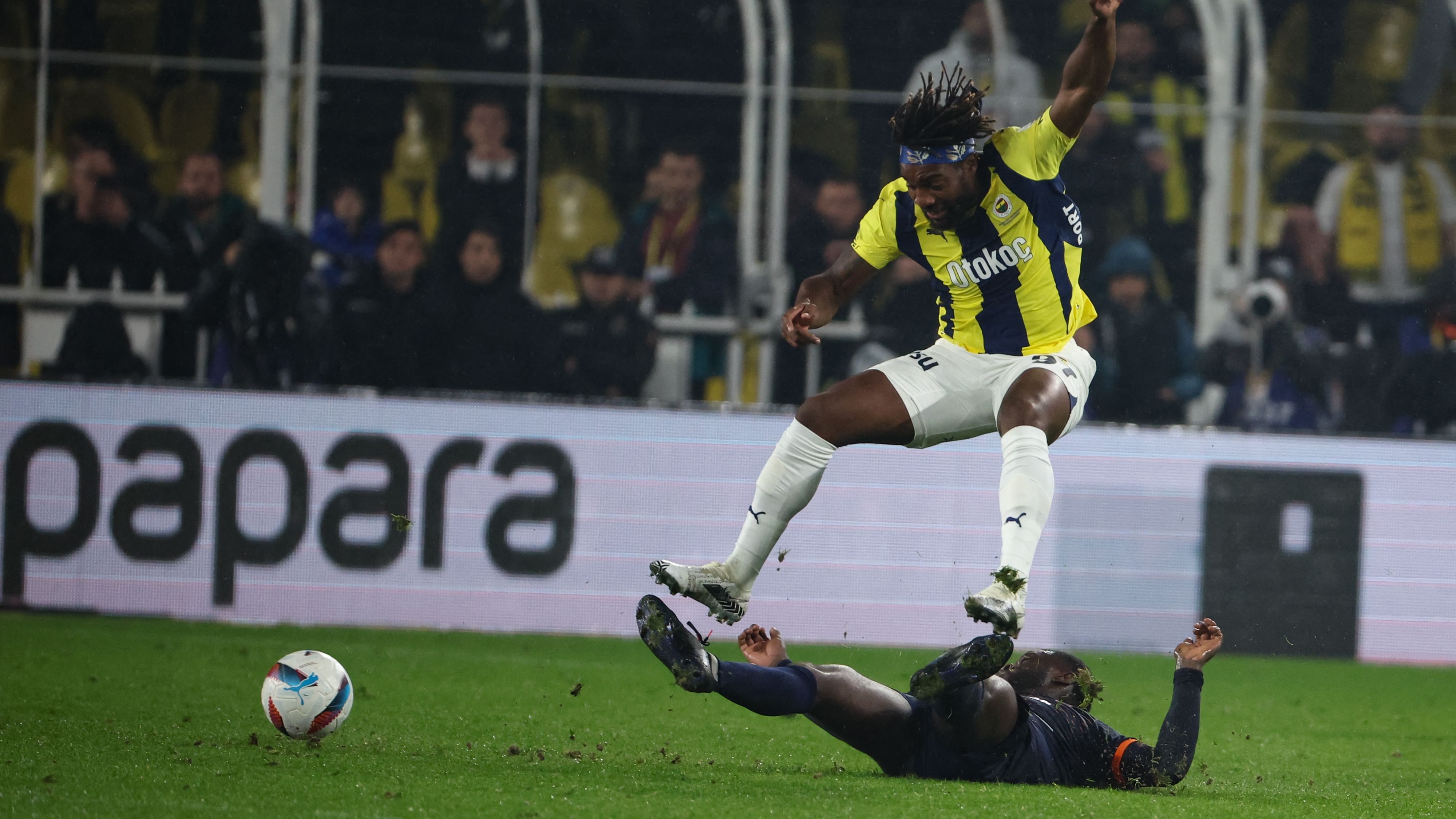 Fenerbahce-vs-Rams-Basaksehir-16th-week-Trendyol-Super-League-20