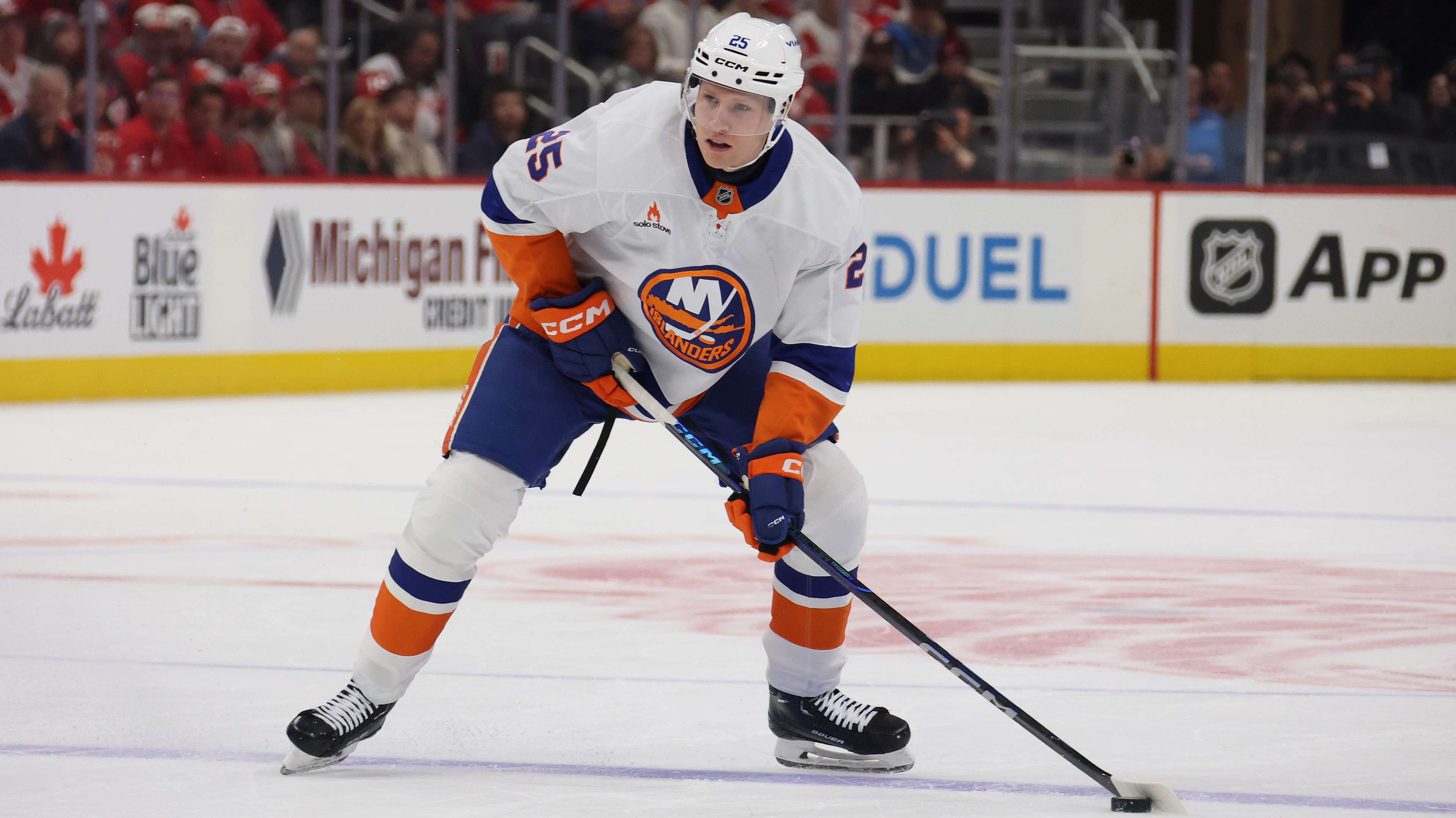 New York Islanders v Detroit Red Wings