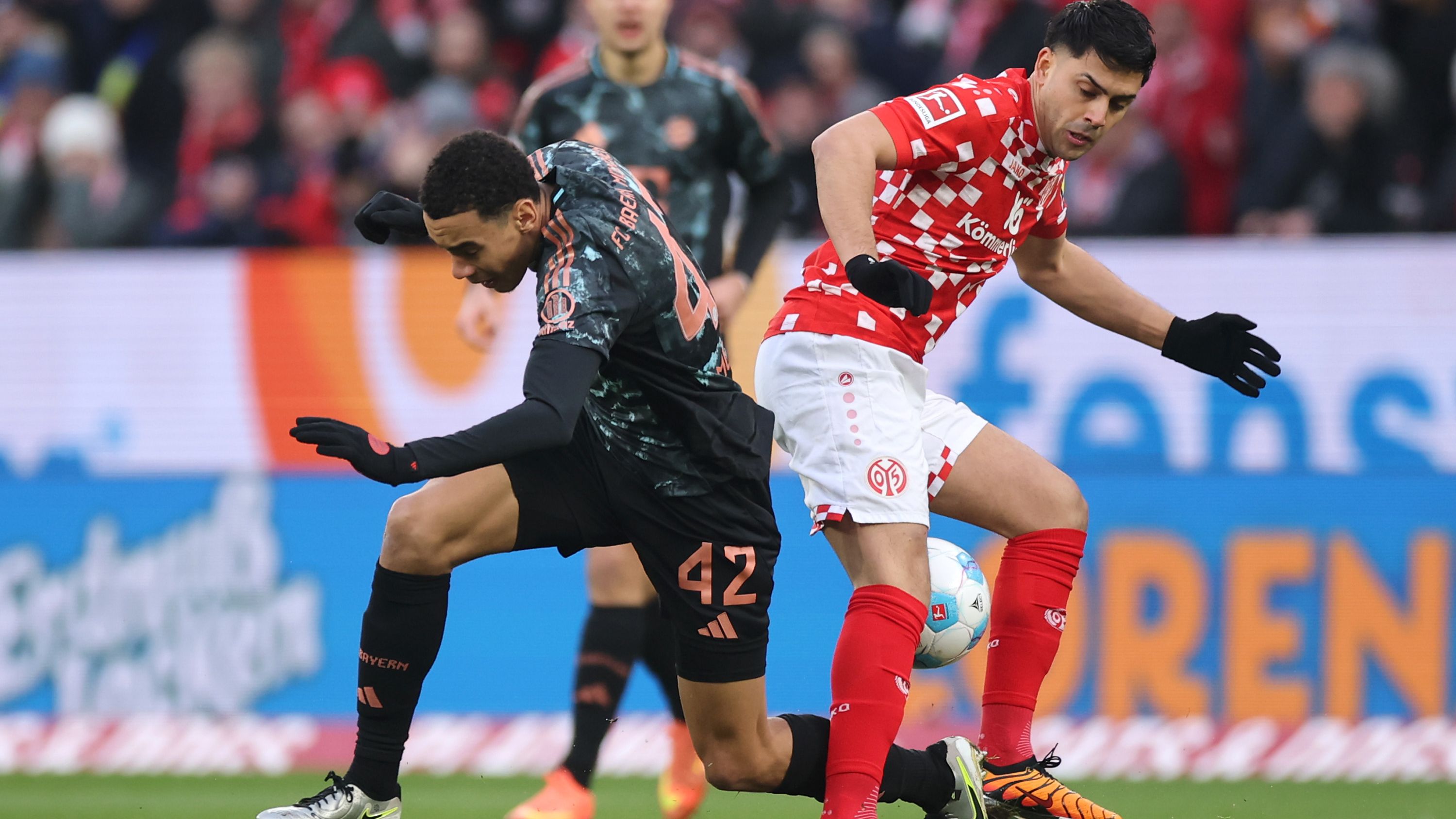 1. FSV Mainz 05 v FC Bayern München - Bundesliga