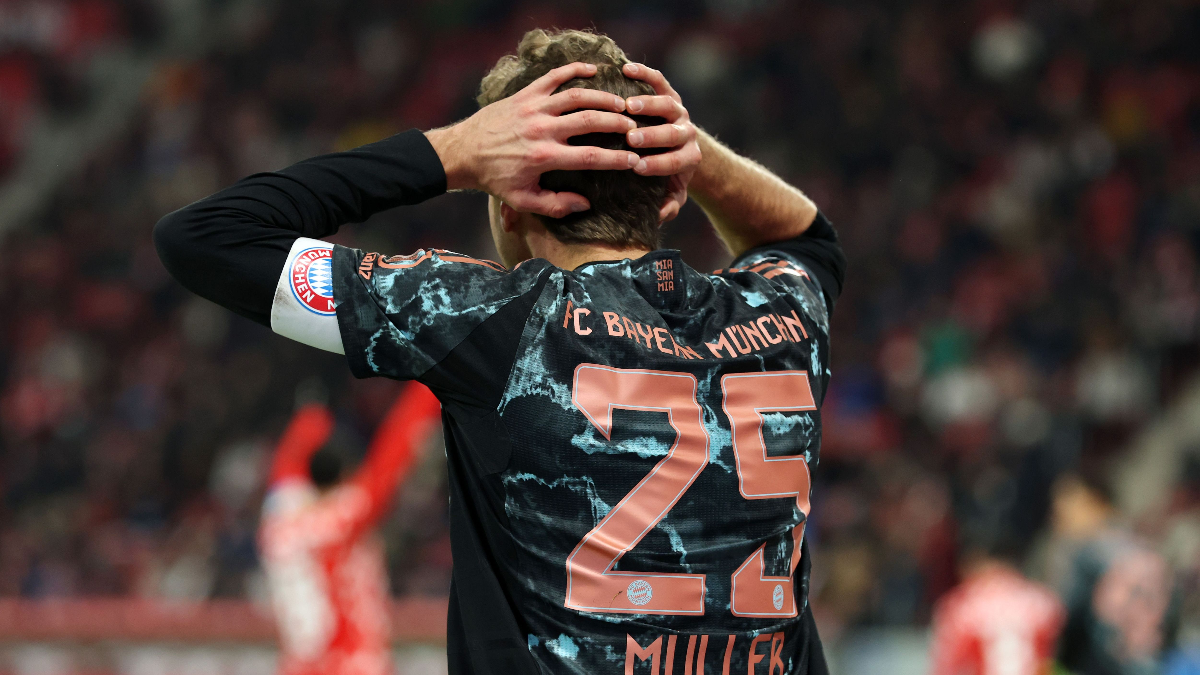 1. FSV Mainz 05 v FC Bayern München - Bundesliga