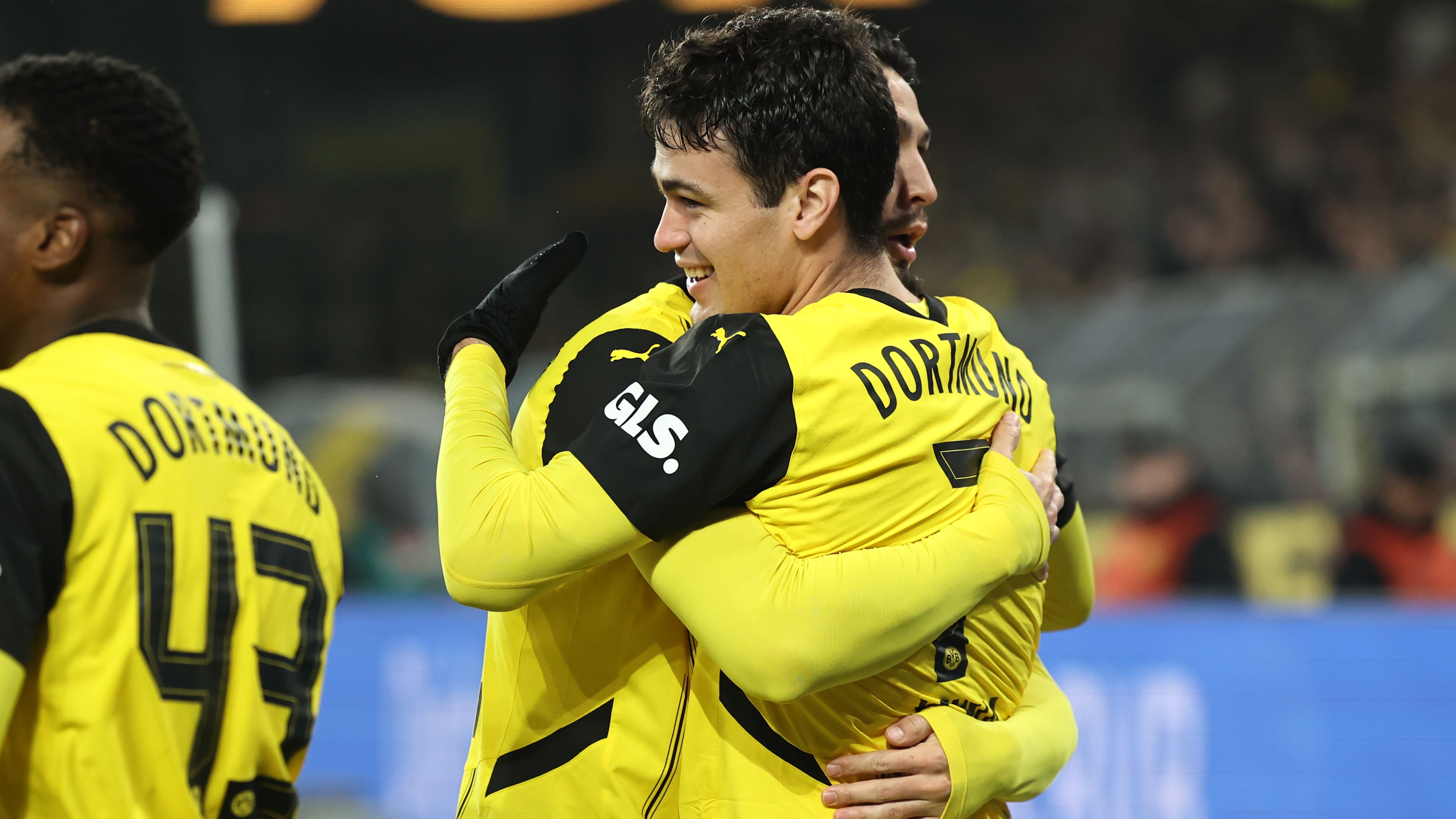 Borussia Dortmund v TSG 1899 Hoffenheim - Bundesliga