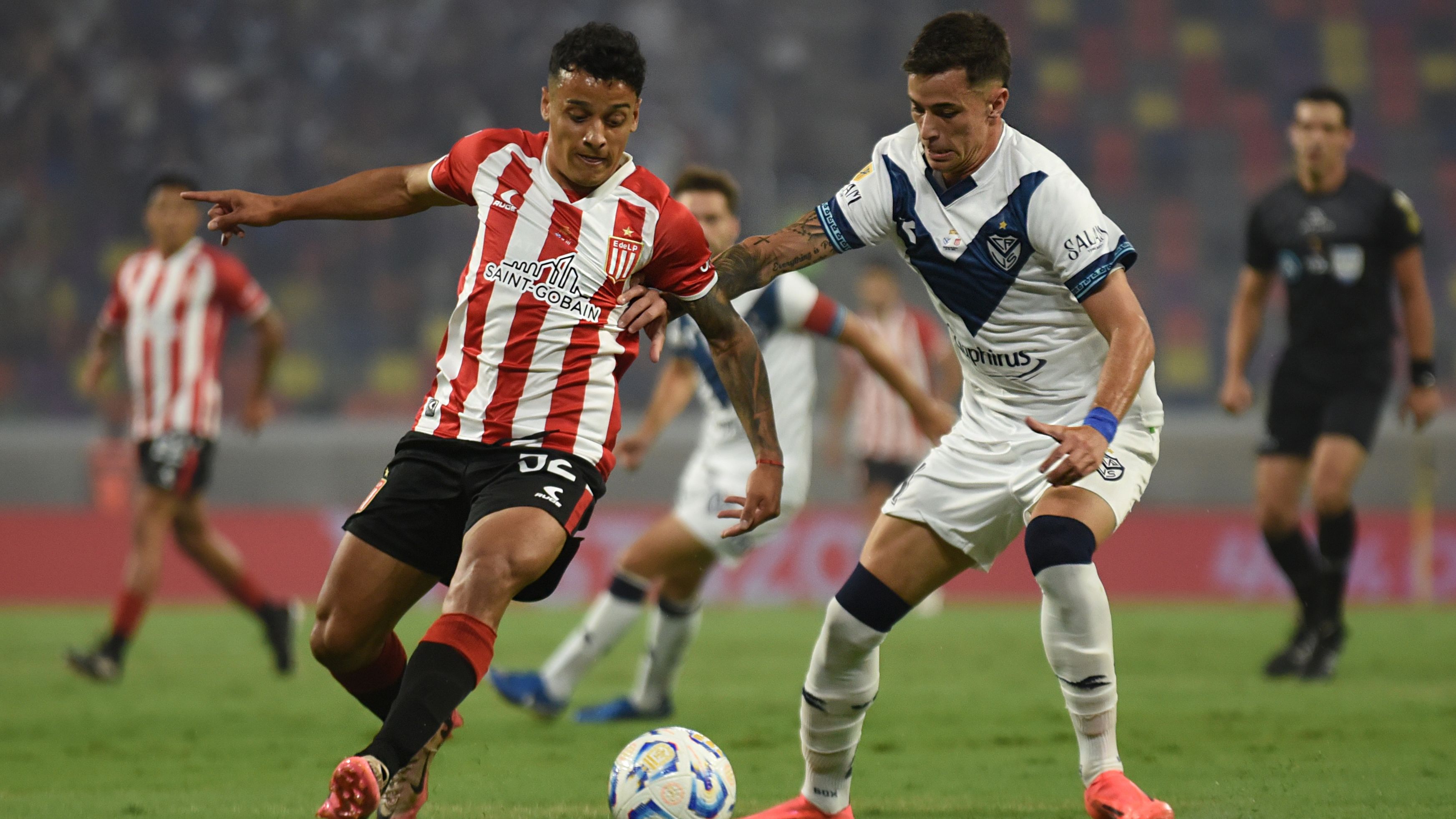 Velez Sarsfield v Estudiantes - Trofeo De Campeones