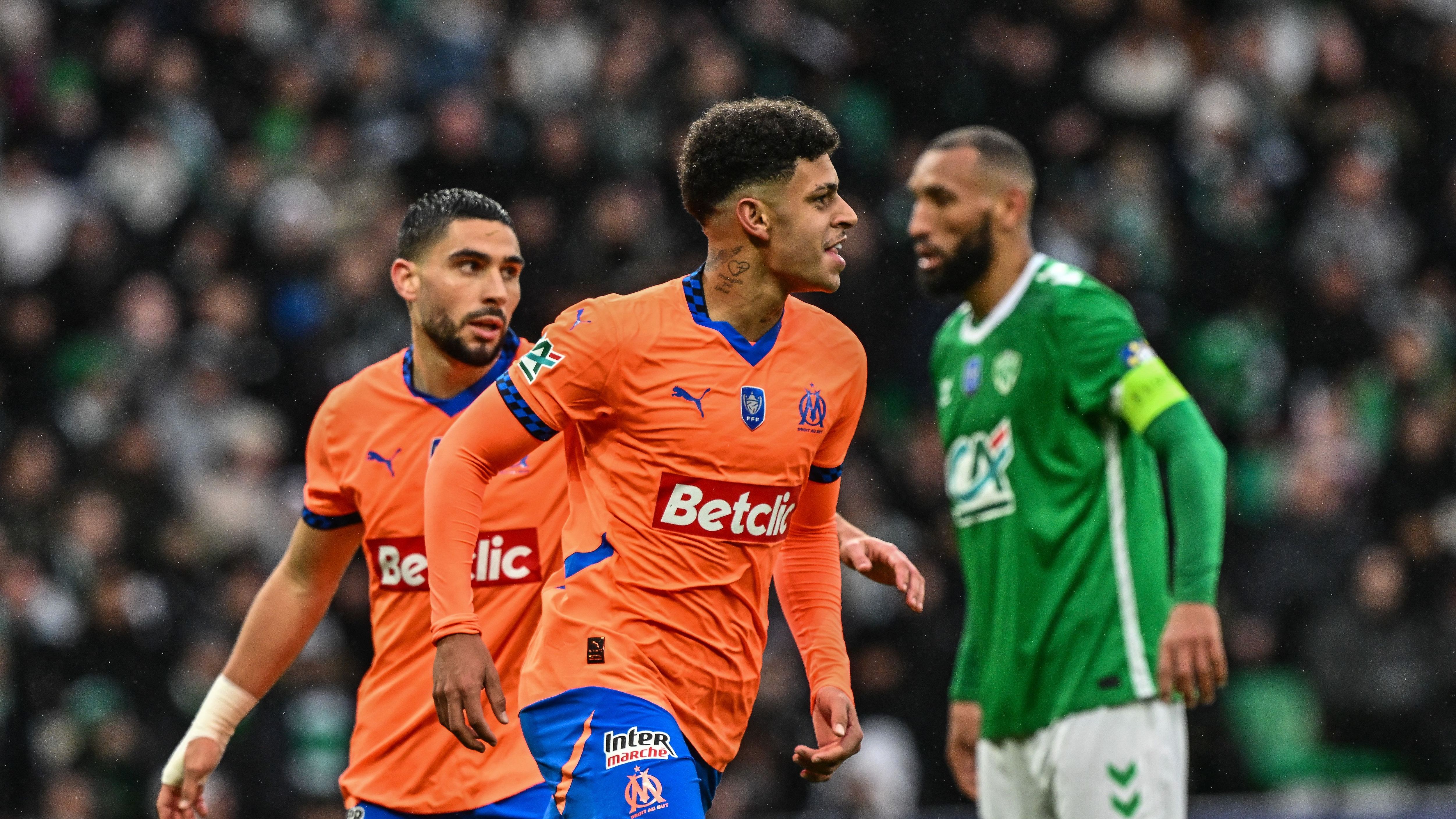 FBL-FRA-CUP-SAINT ETIENNE-MARSEILLE