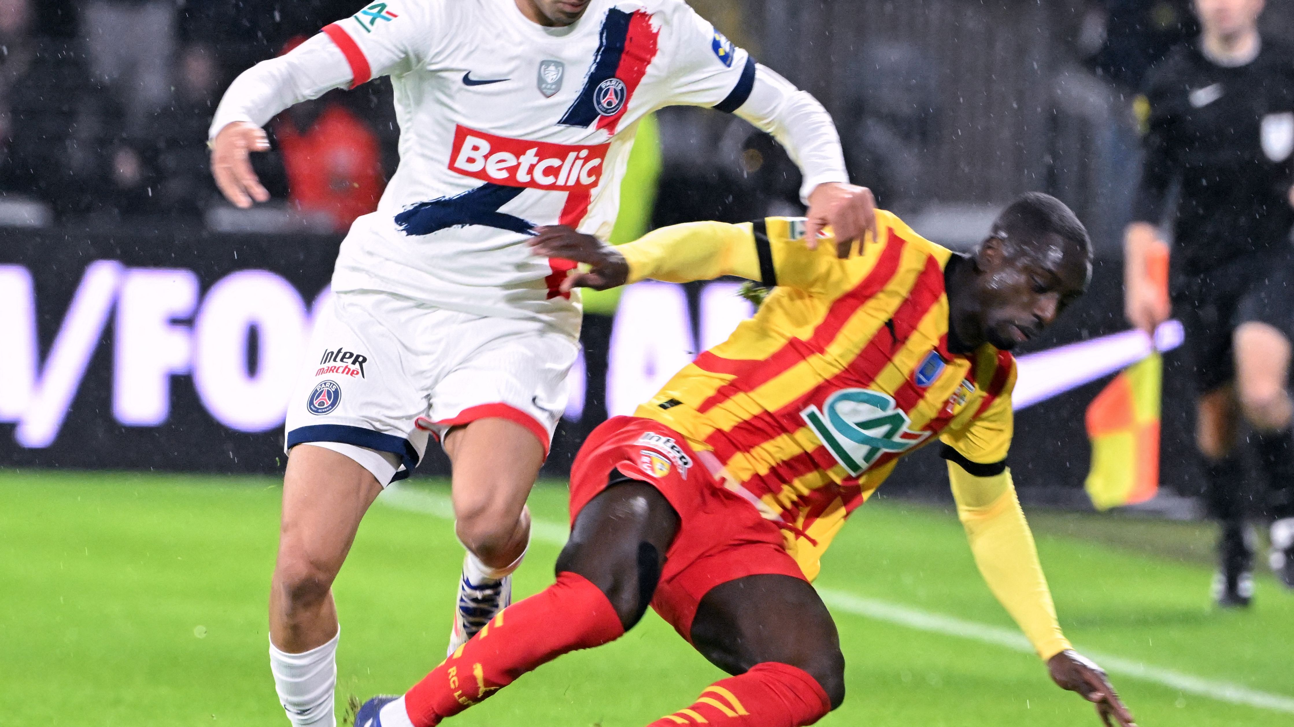 FBL-FRA-CUP-LENS-PSG