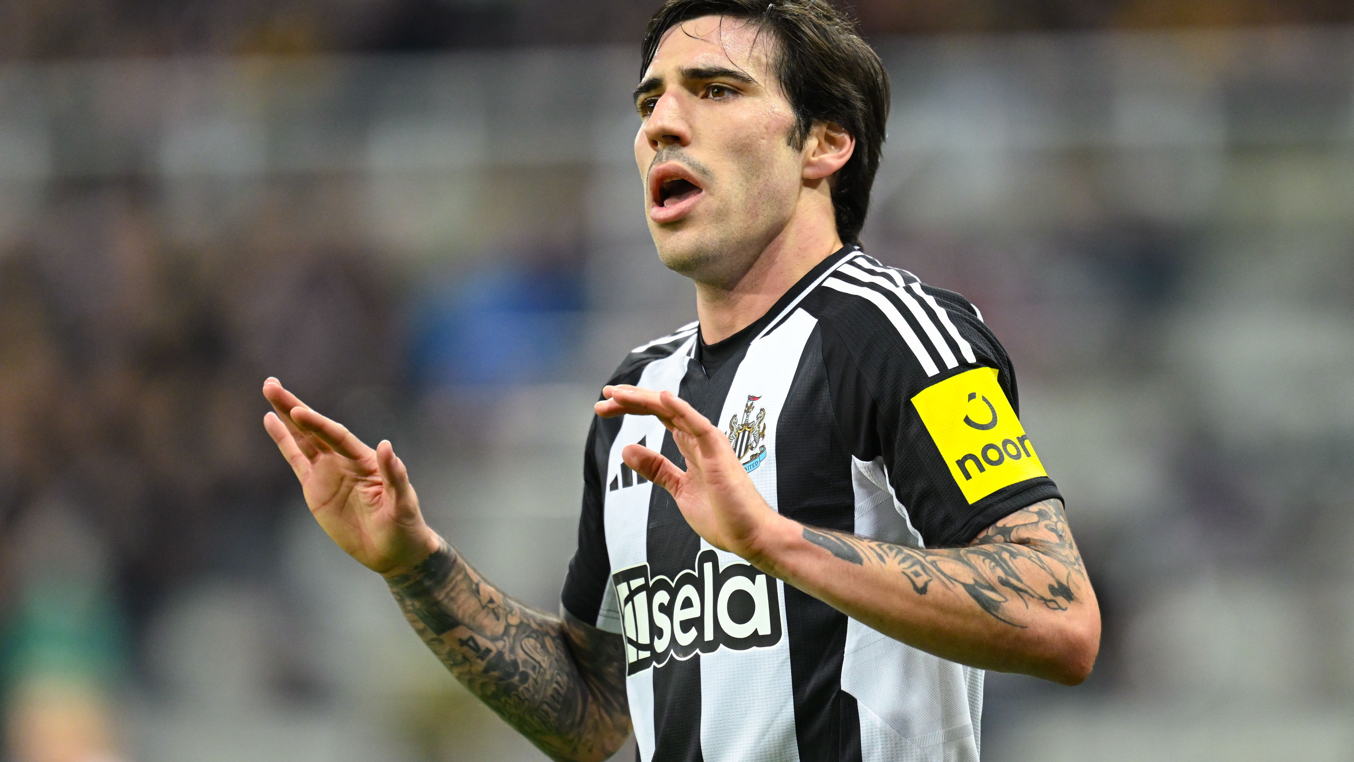 Newcastle United v Brentford - Carabao Cup Quarter Final