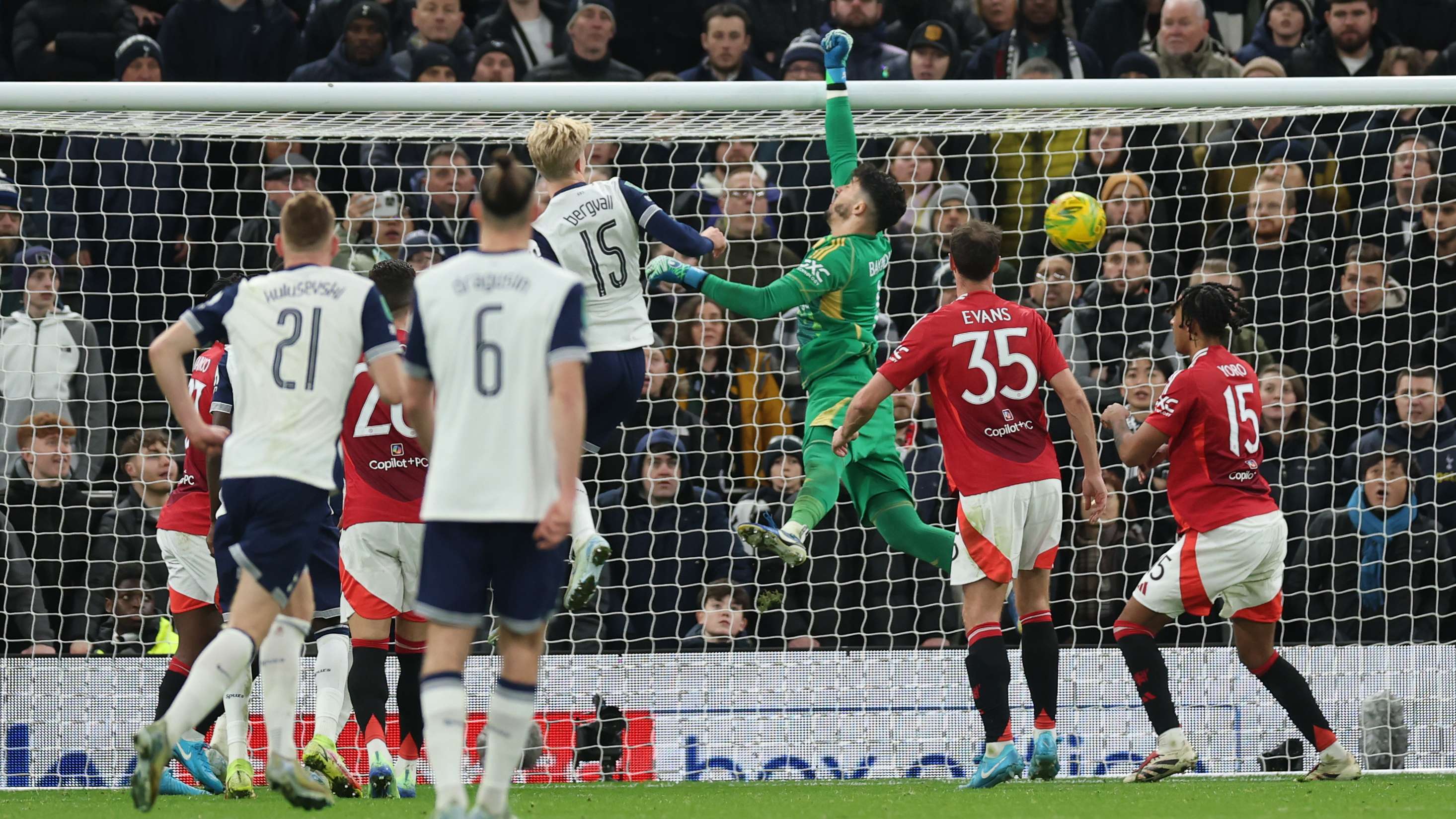 Tottenham Hotspur v Manchester United - Carabao Cup Quarter Final