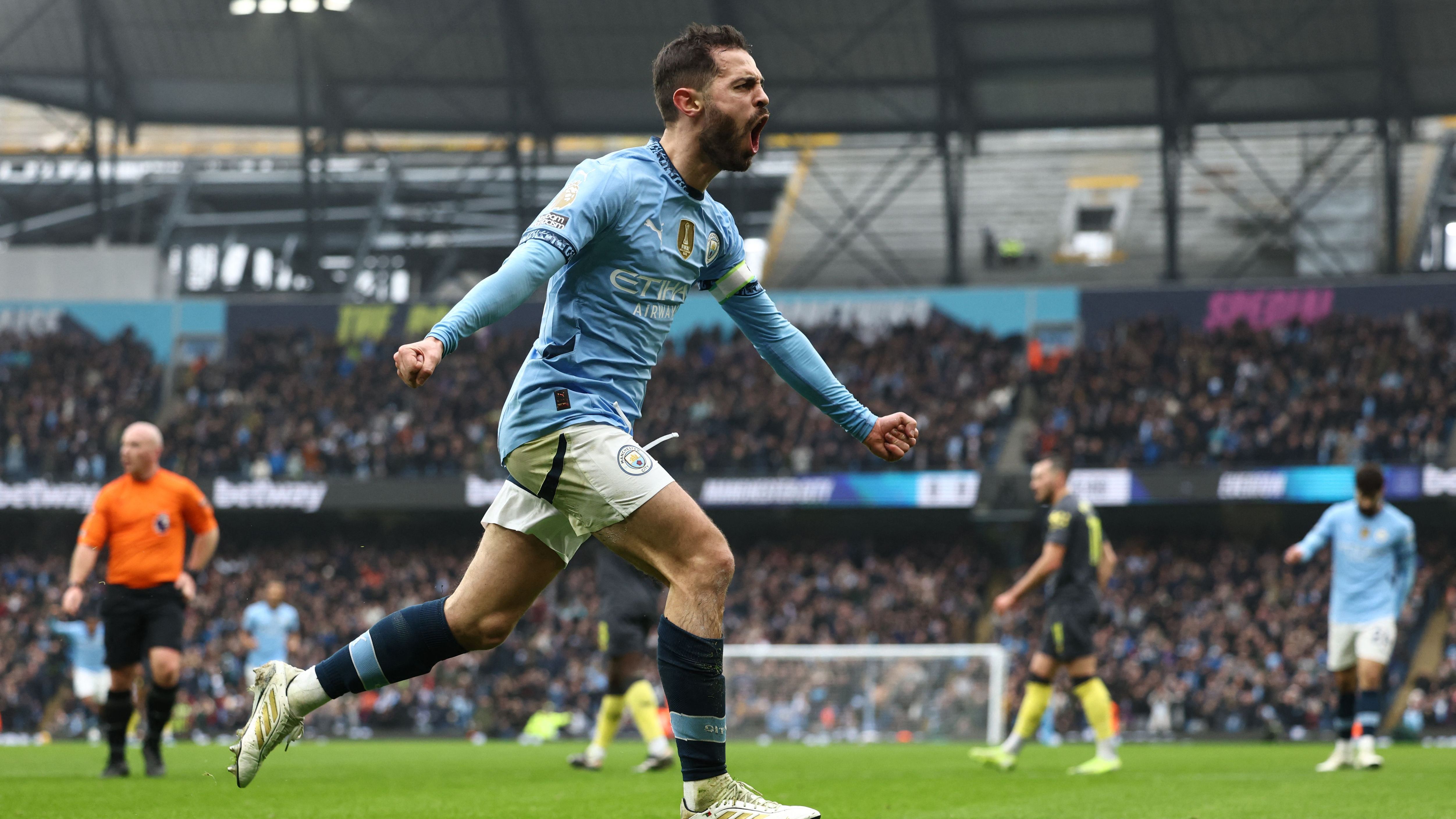 FBL-ENG-PR-MAN CITY-EVERTON