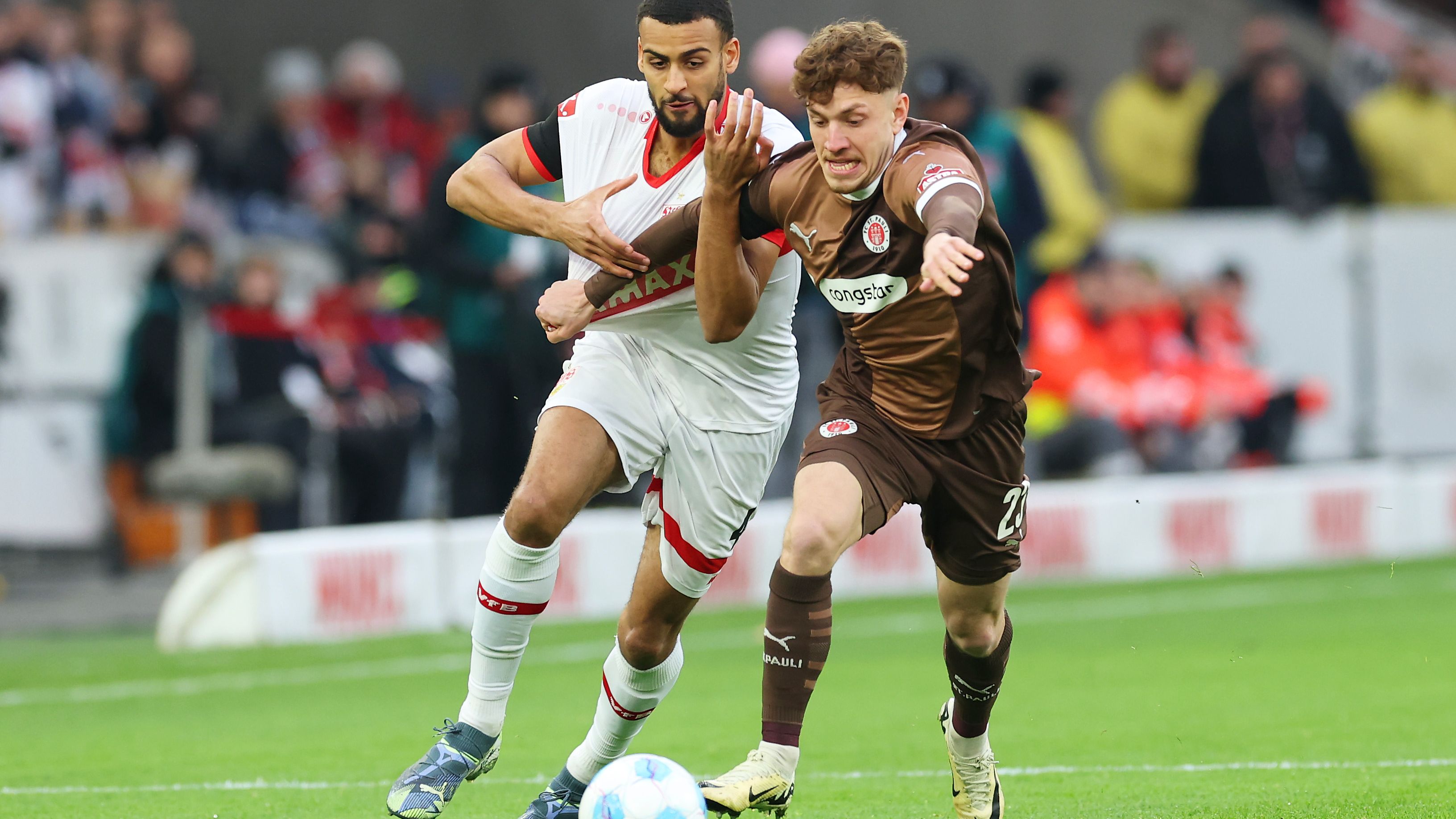 VfB Stuttgart v FC St. Pauli 1910 - Bundesliga