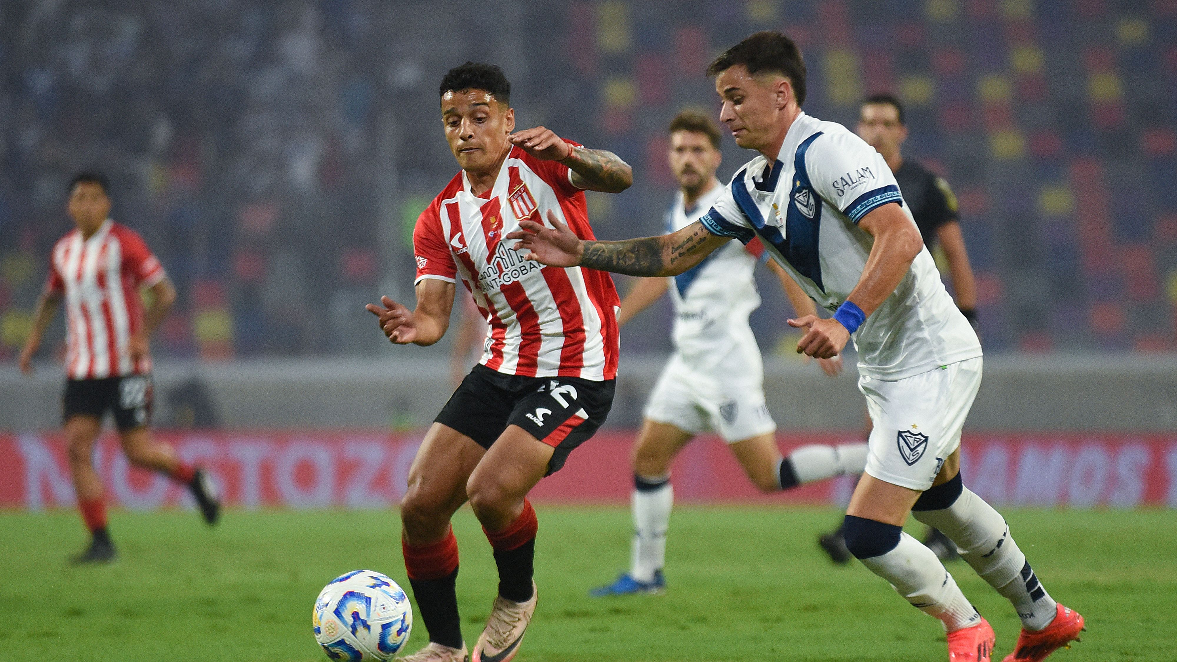 Velez Sarsfield v Estudiantes - Trofeo De Campeones