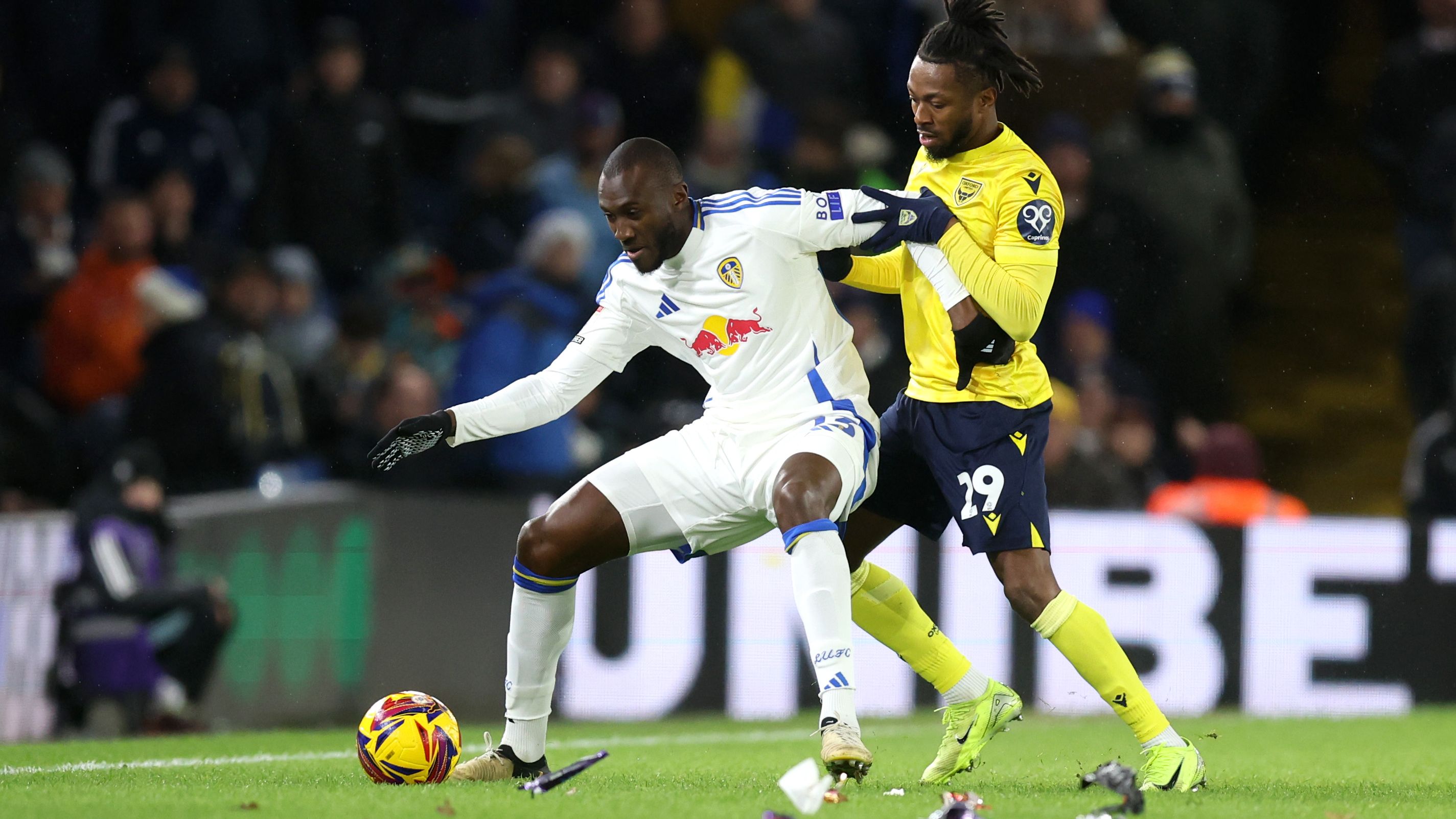 Leeds United FC v Oxford United FC - Sky Bet Championship