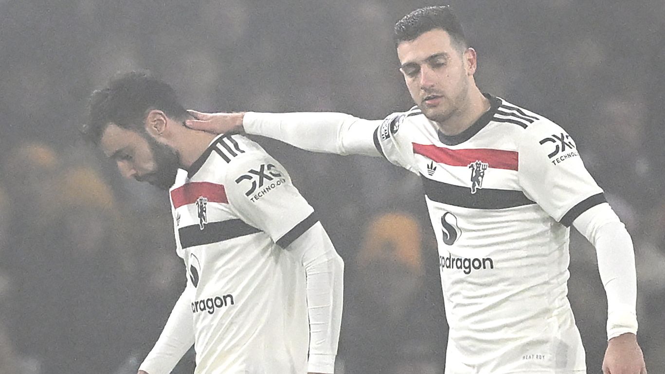 Wolverhampton Wanderers FC v Manchester United FC - Premier League