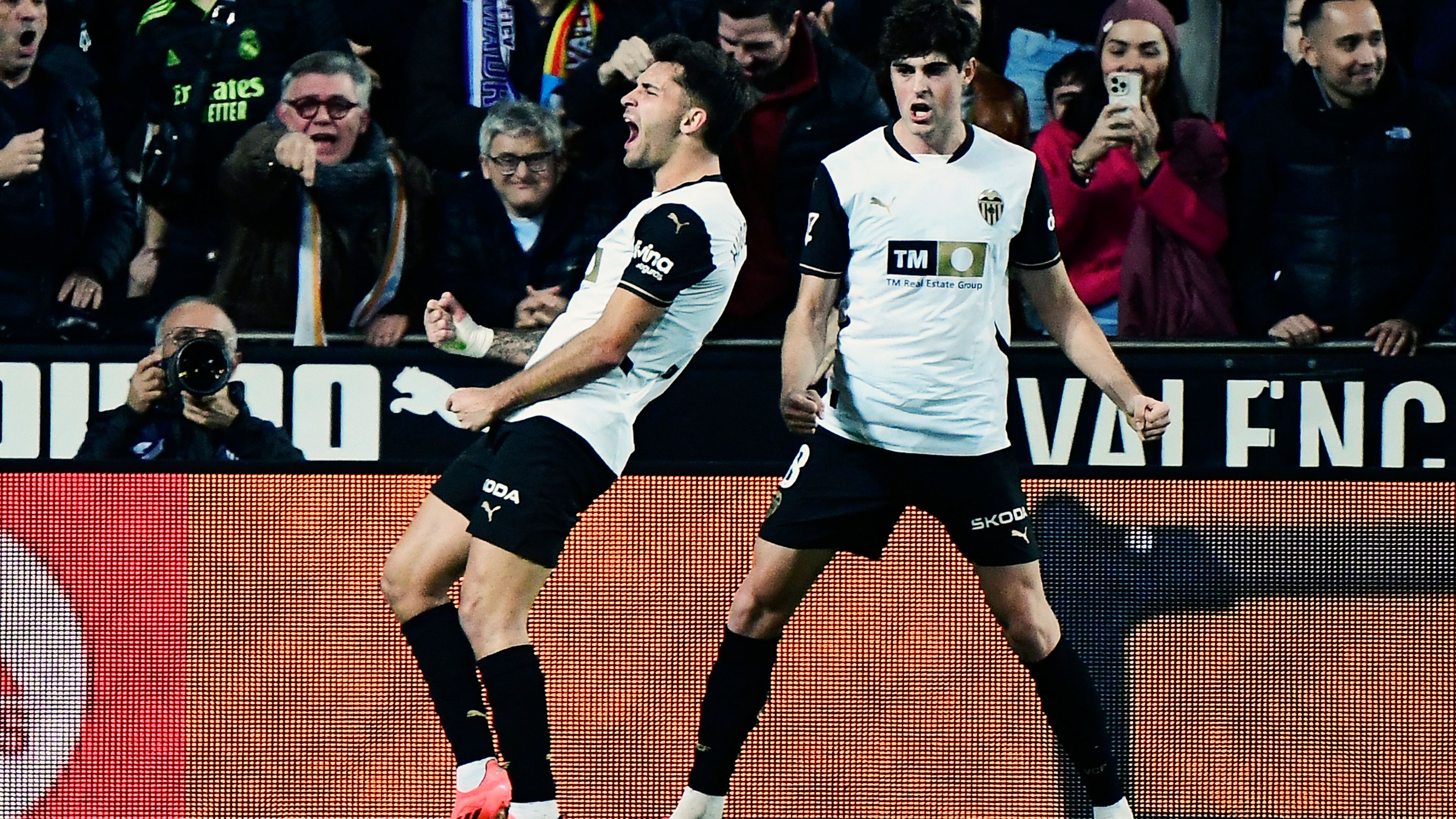 FBL-ESP-LIGA-VALENCIA-REAL MADRID