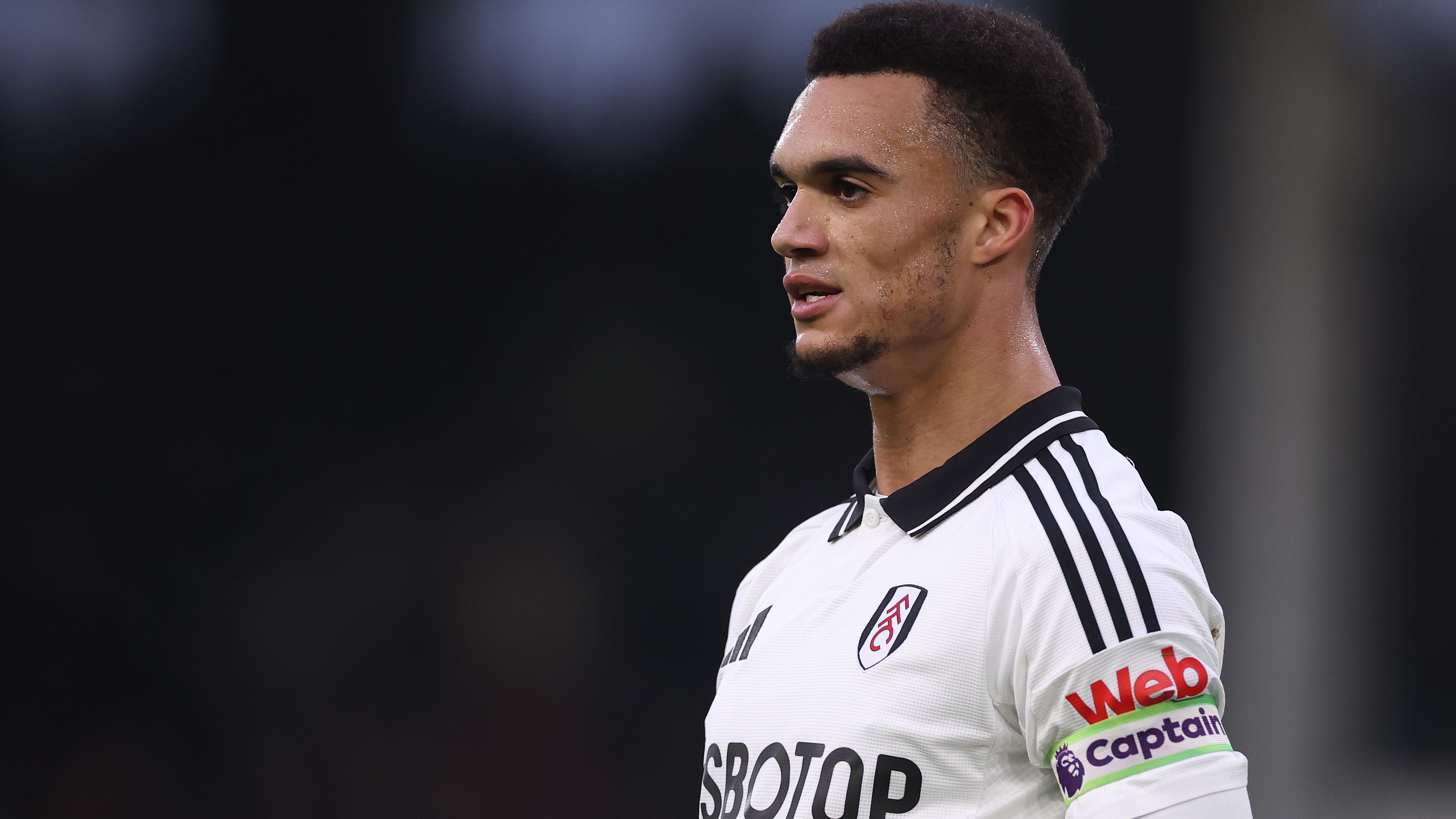 Raúl Jiménez’s Penalty Heroics Salvage Late Draw for Fulham Against Ipswich