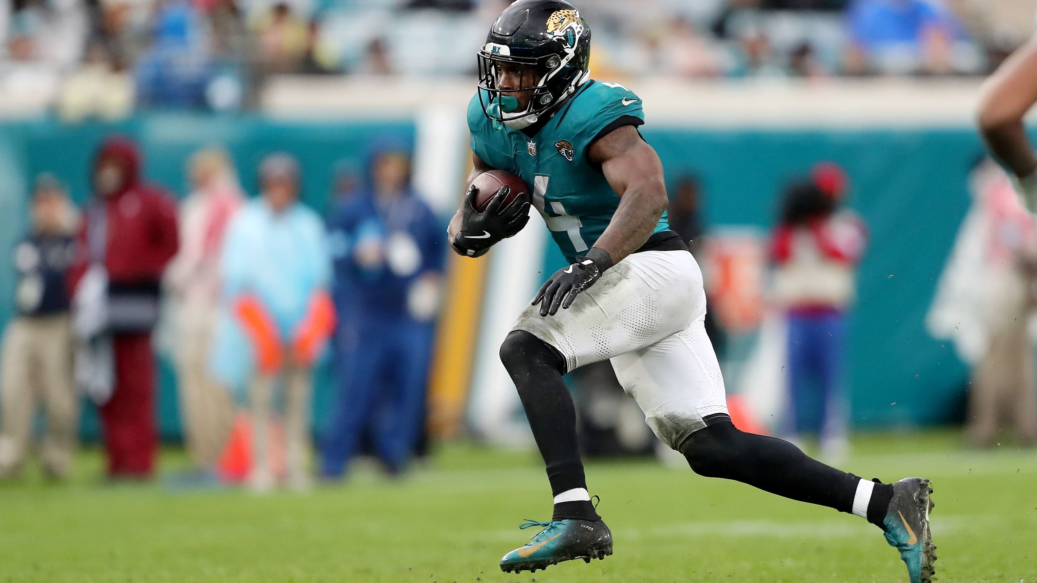 Tennessee Titans v Jacksonville Jaguars