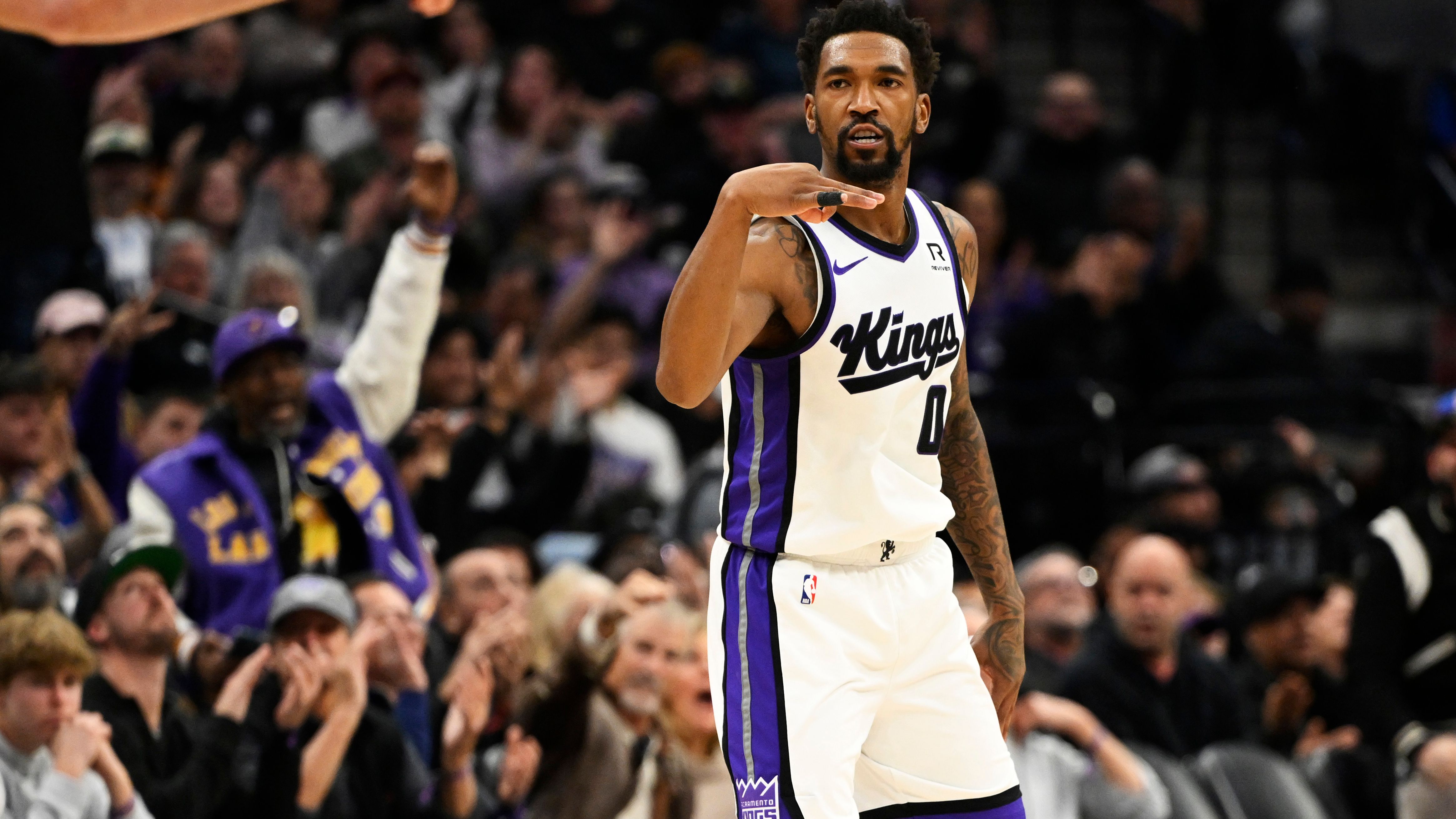 Dallas Mavericks v Sacramento Kings