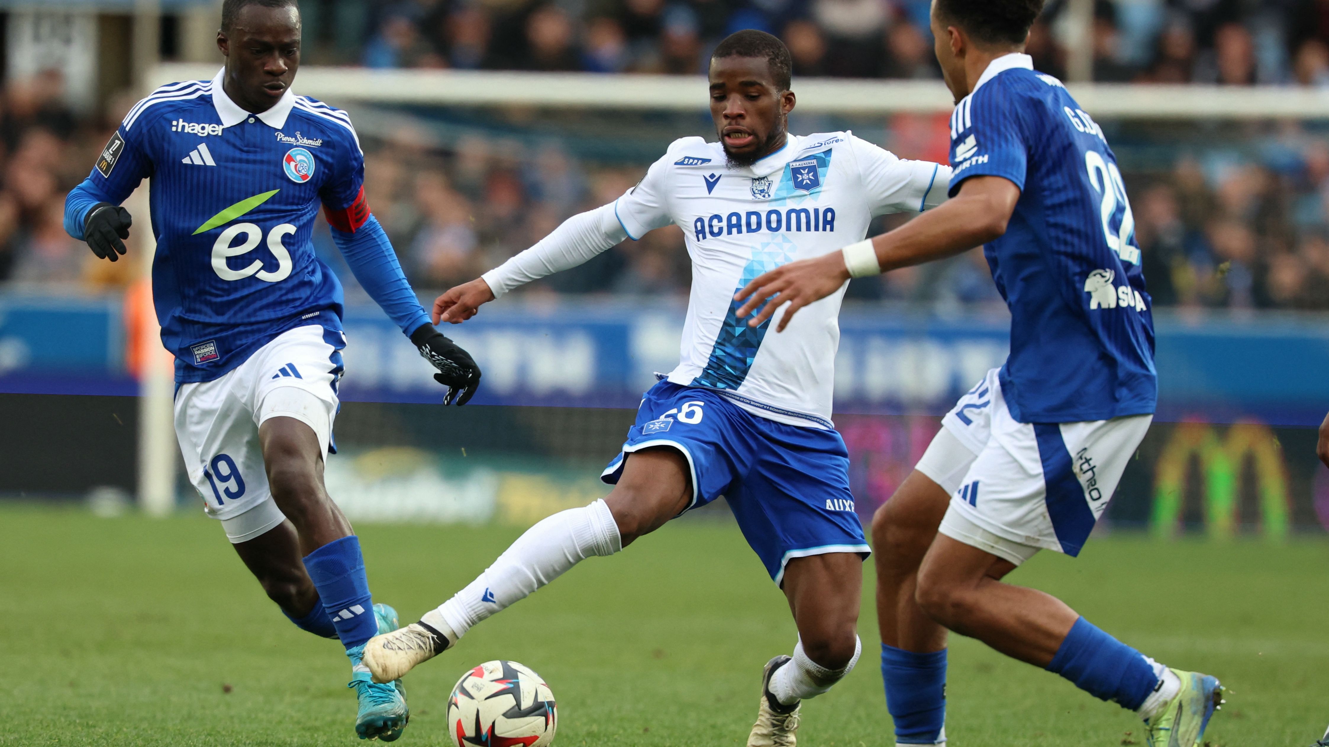 FBL-FRA-LIGUE1-STRASBOURG-AUXERRE