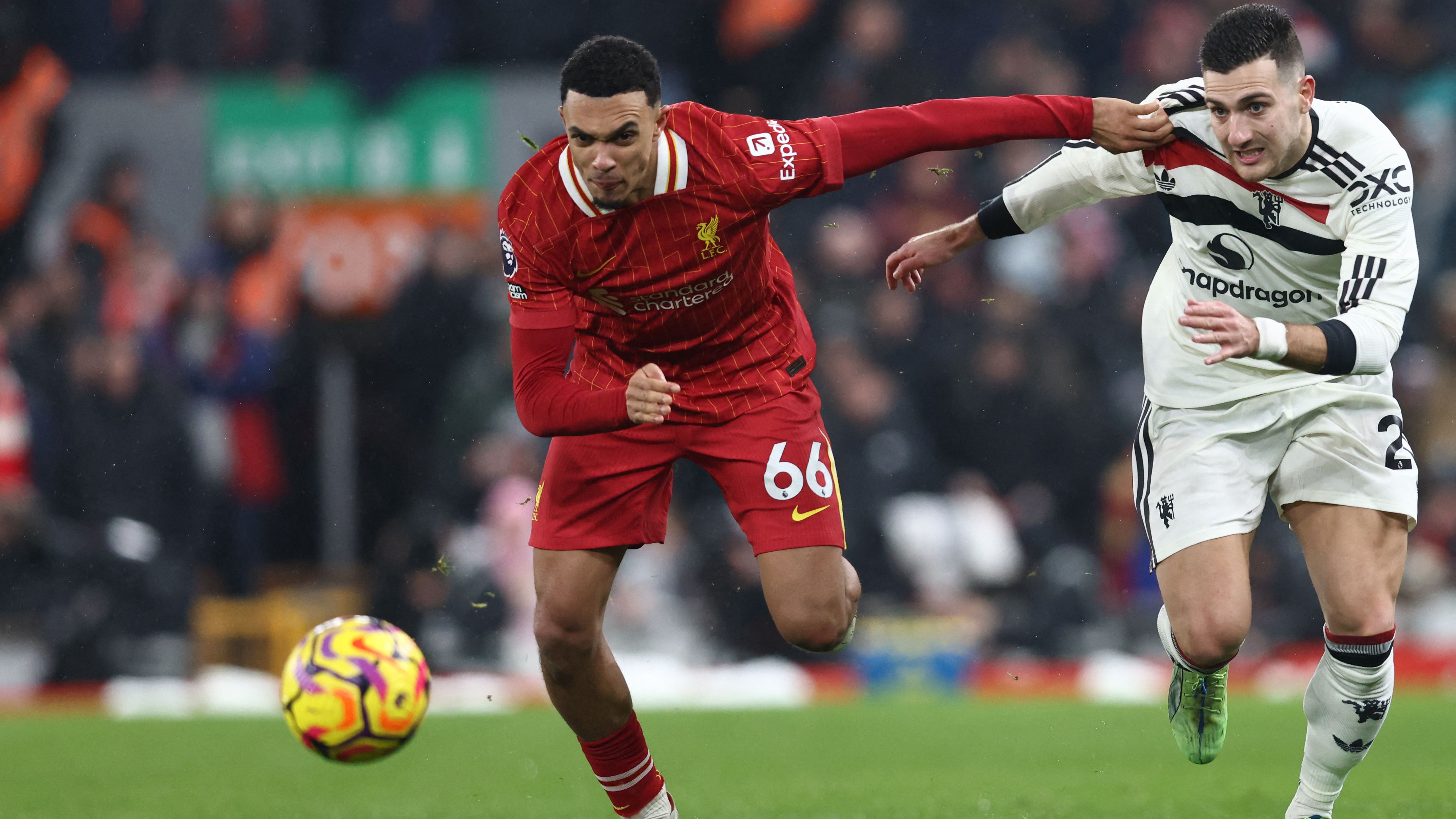 FBL-ENG-PR-LIVERPOOL-MAN UTD