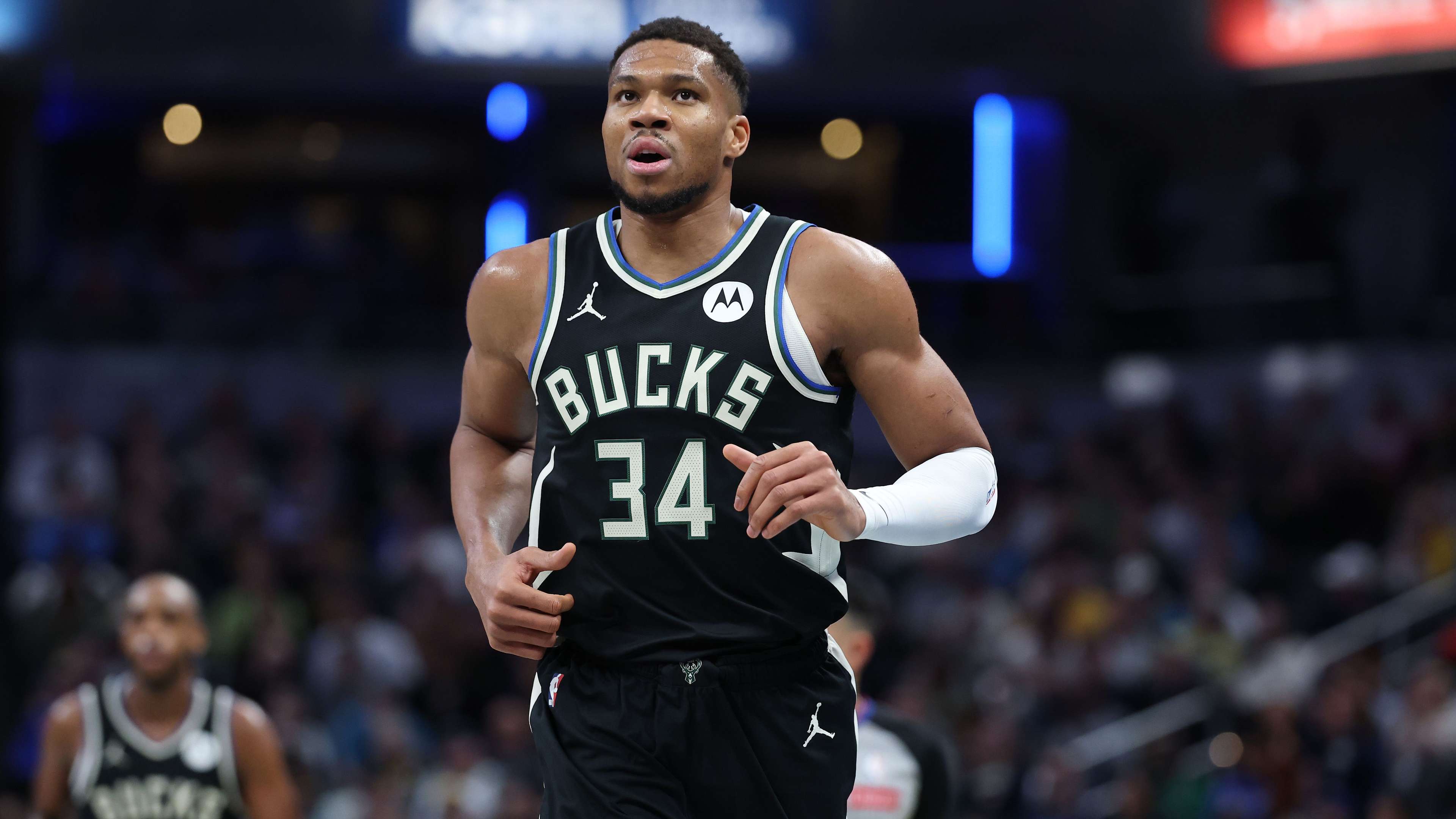 Milwaukee Bucks v Indiana Pacers