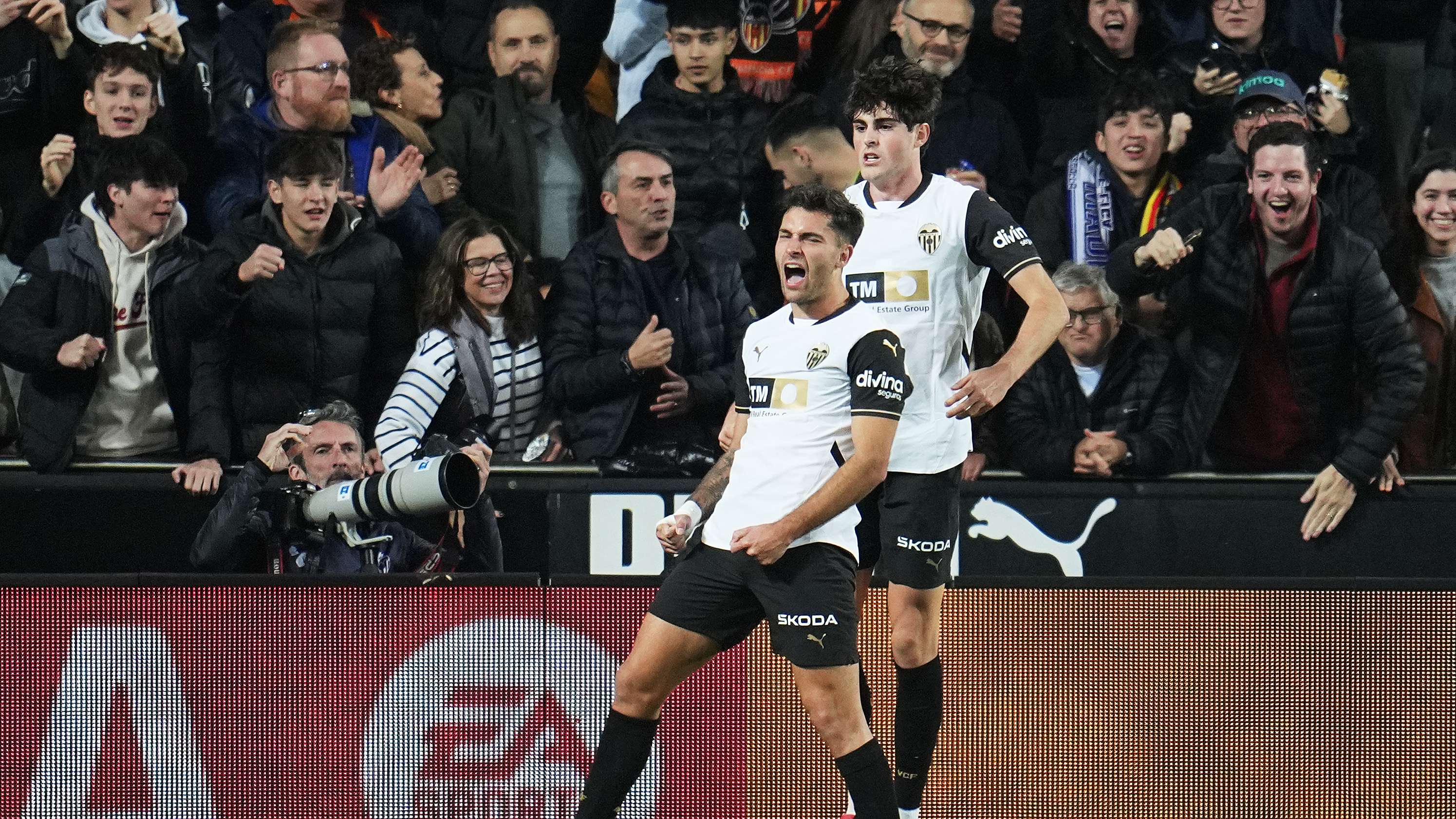 Valencia CF v Real Madrid CF - La Liga EA Sports