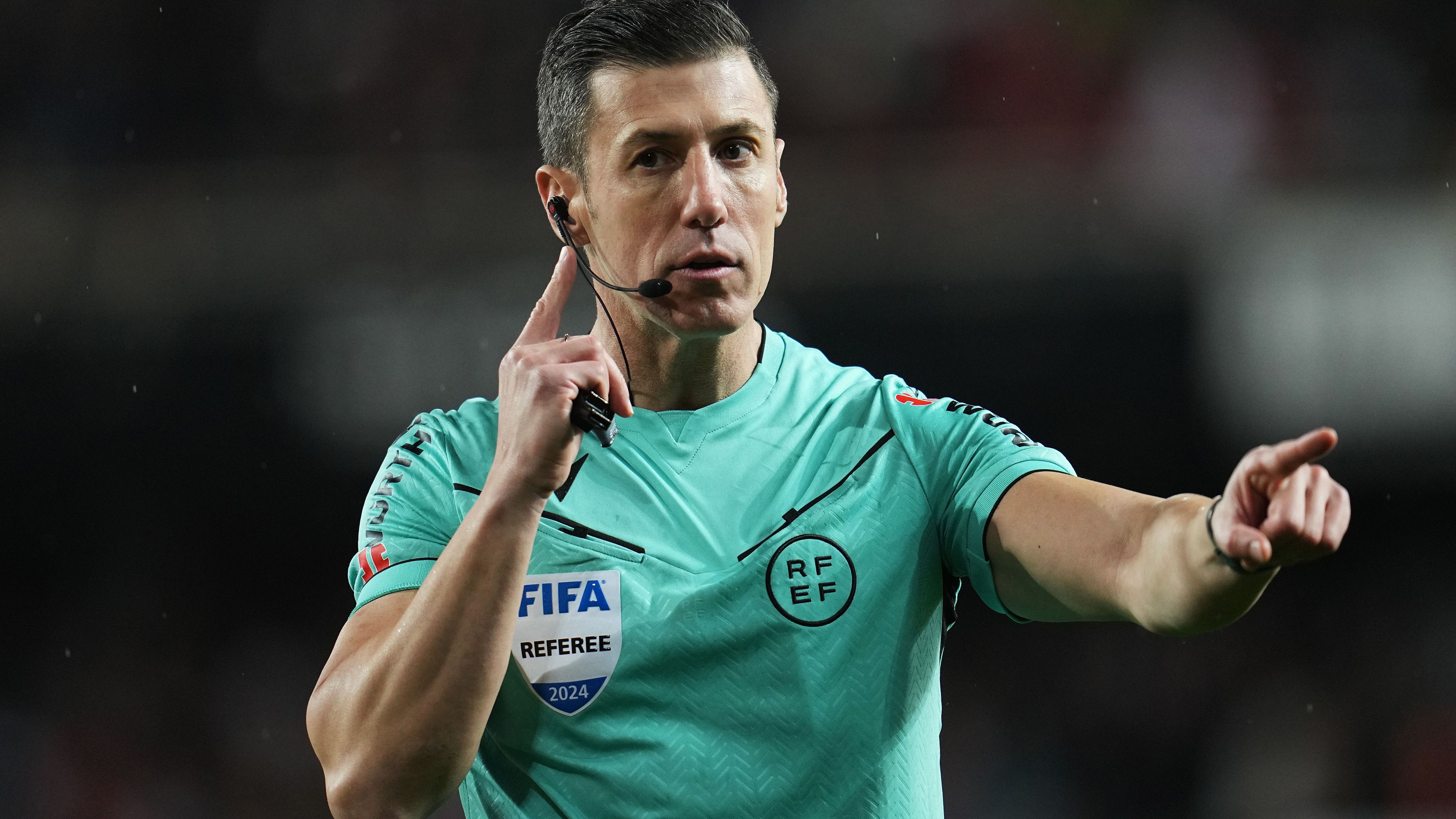 Valencia CF v Real Madrid CF - La Liga EA Sports