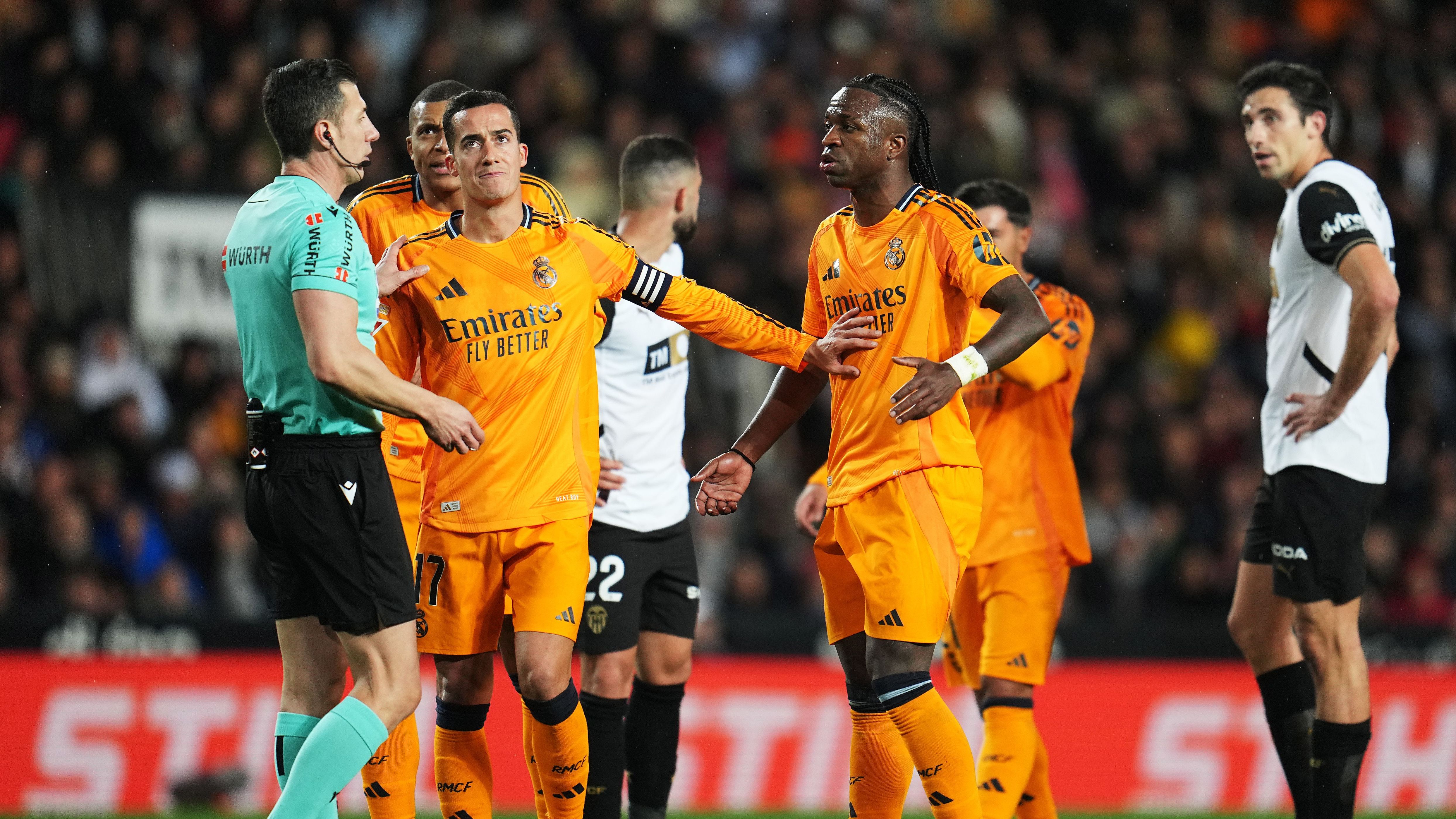 Valencia CF v Real Madrid CF - La Liga EA Sports