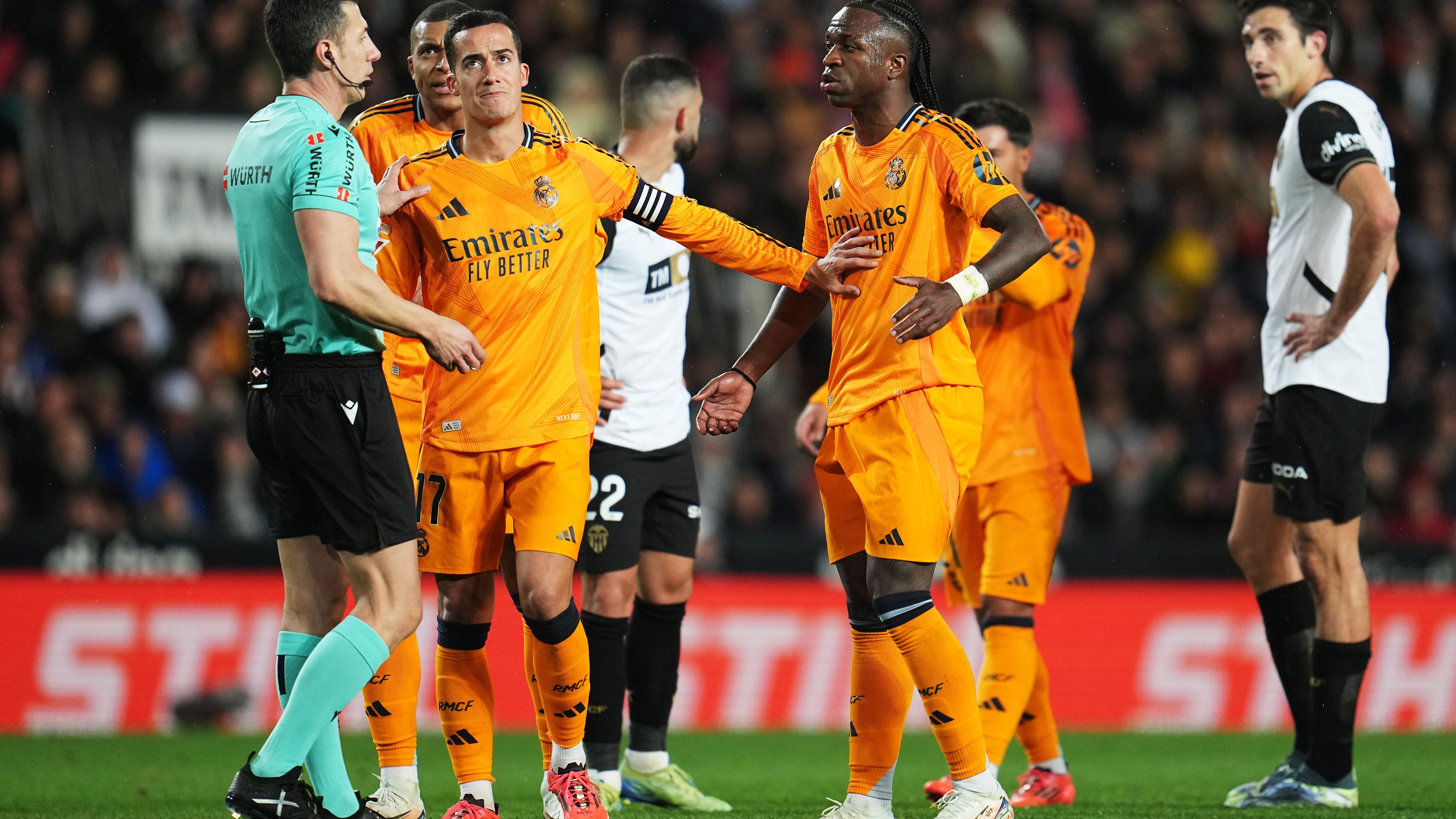 Valencia CF v Real Madrid CF - La Liga EA Sports