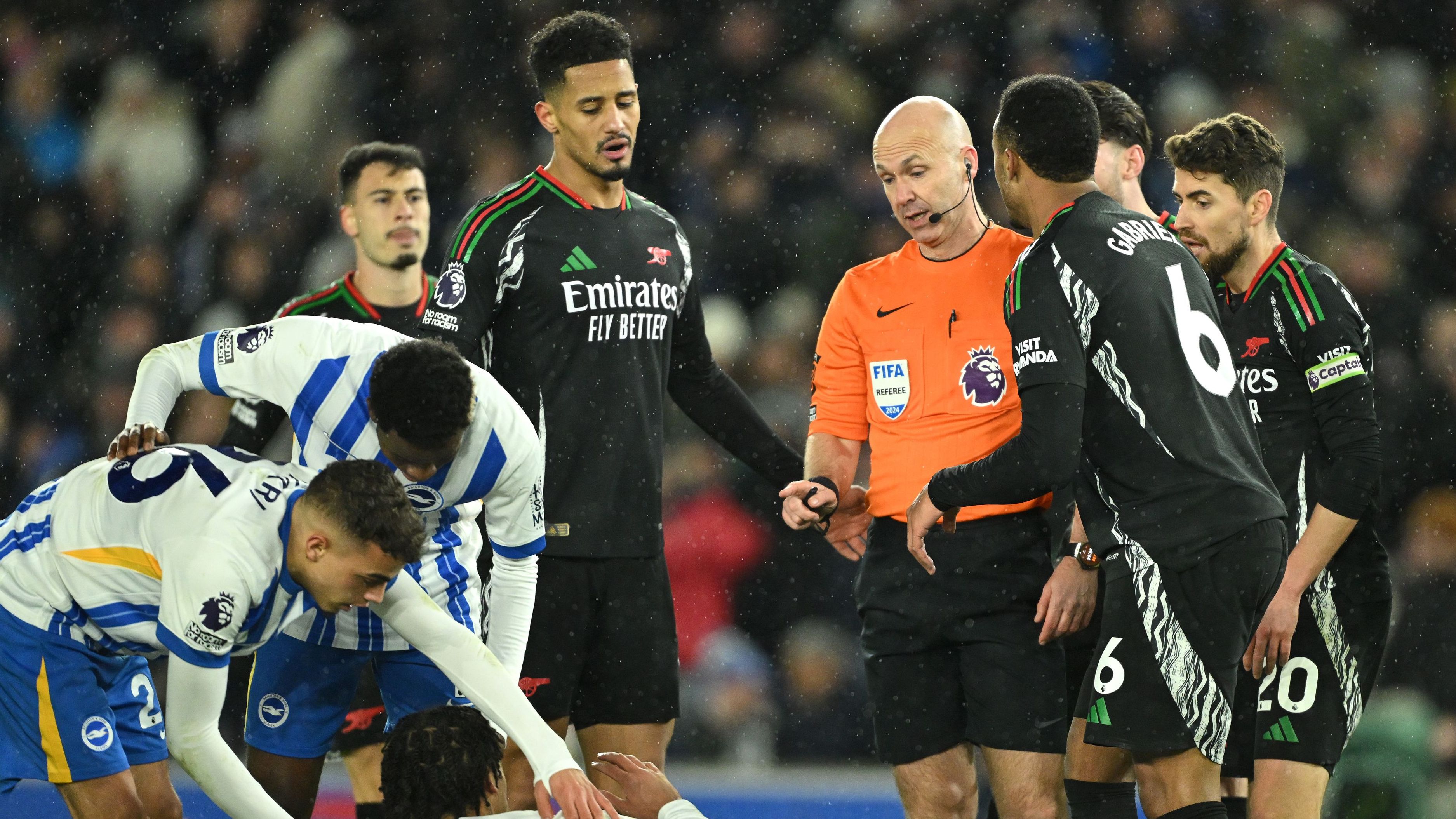 Brighton & Hove Albion FC v Arsenal FC - Premier League