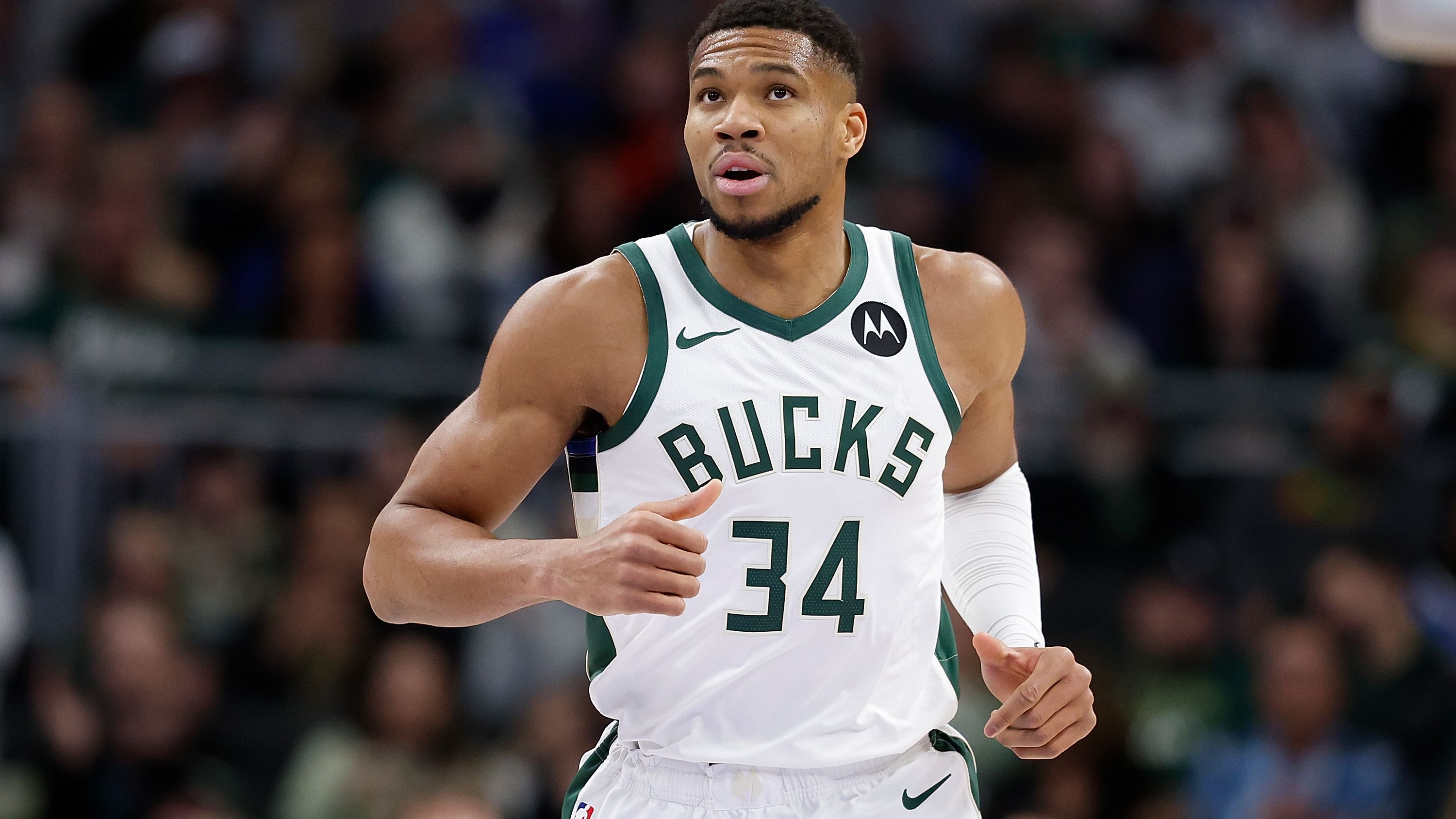 Portland Trail Blazers v Milwaukee Bucks