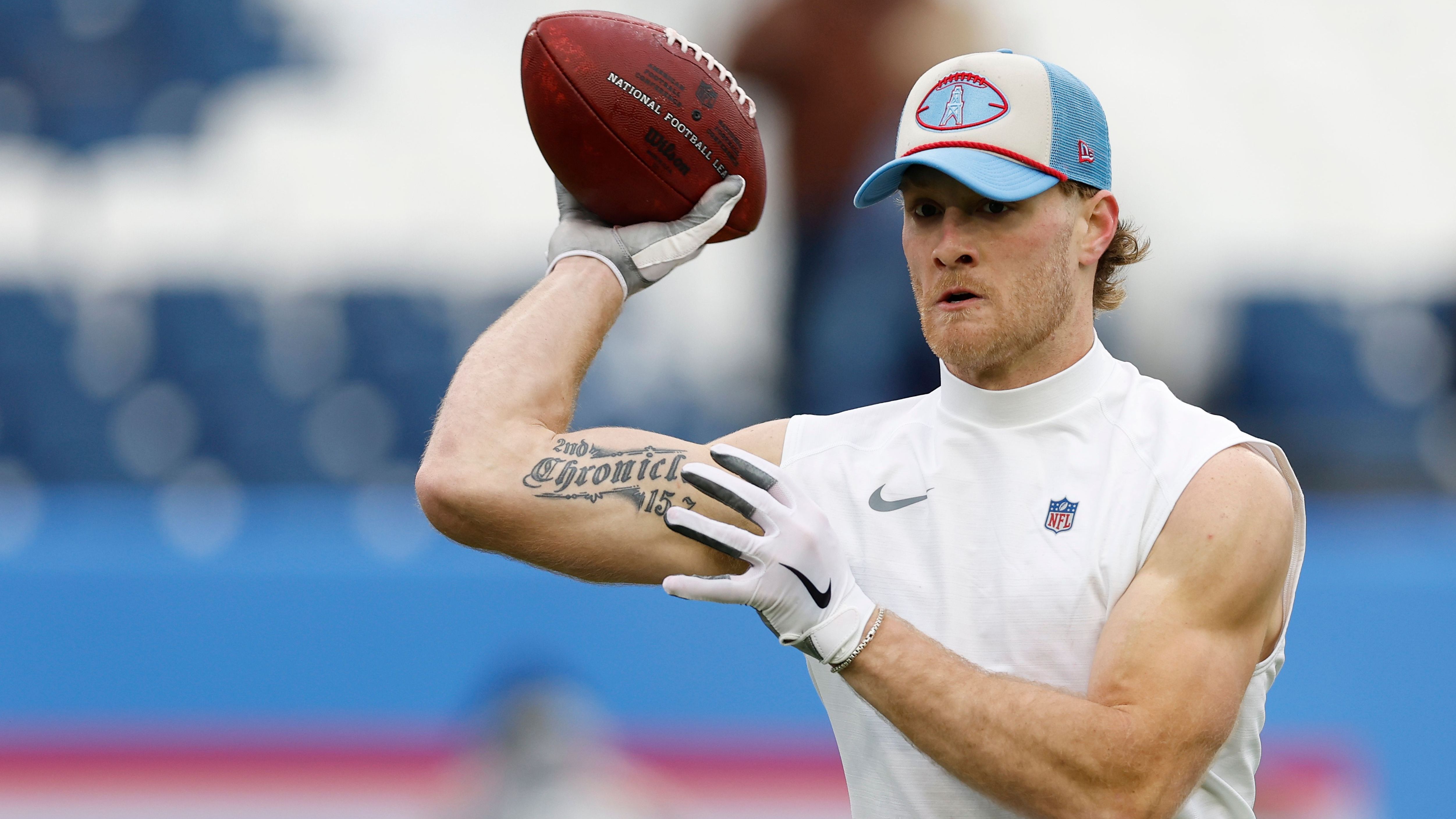 Houston Texans v Tennessee Titans