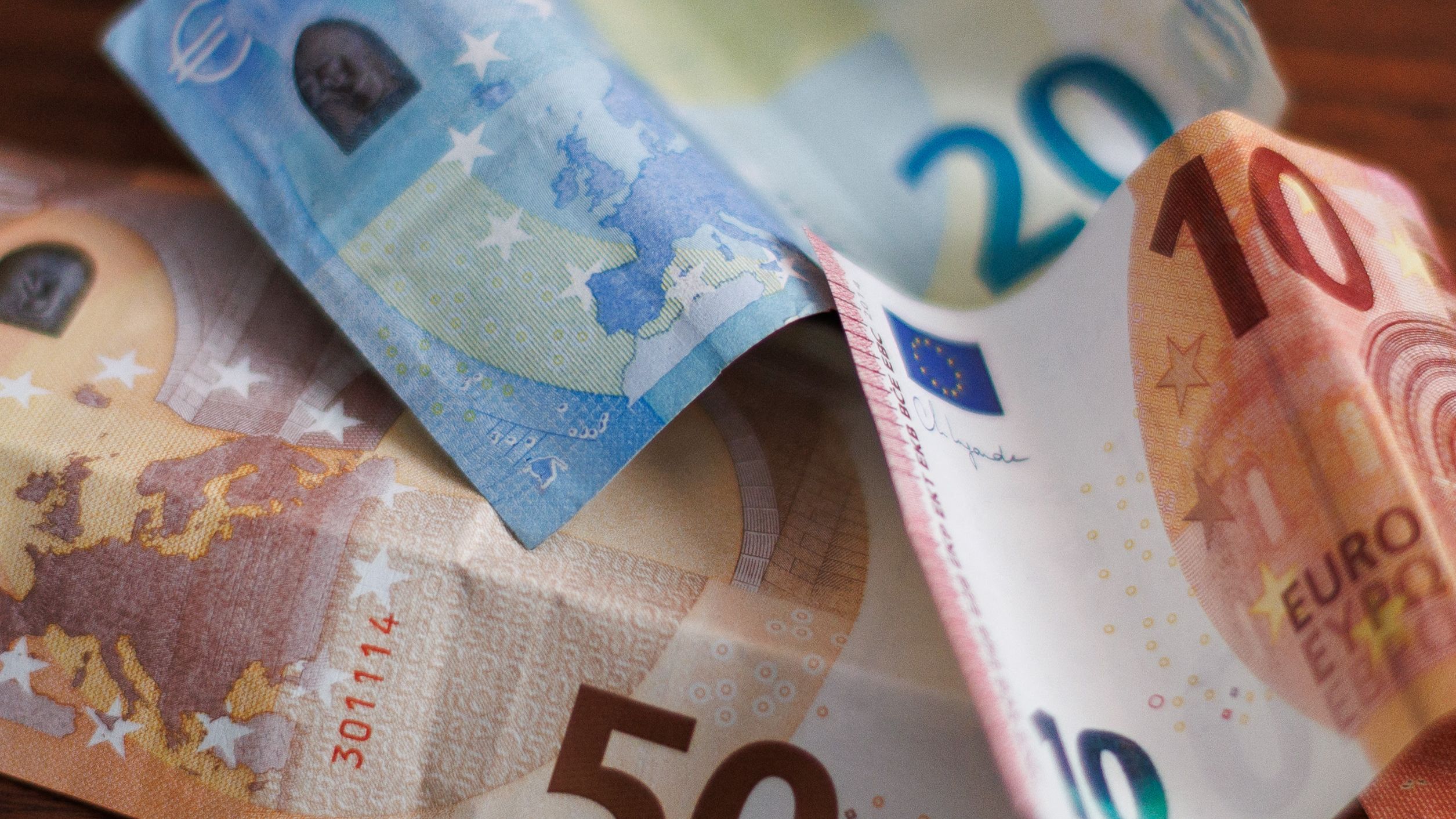 FRANCE-MONEY-EURO-BANKNOTES