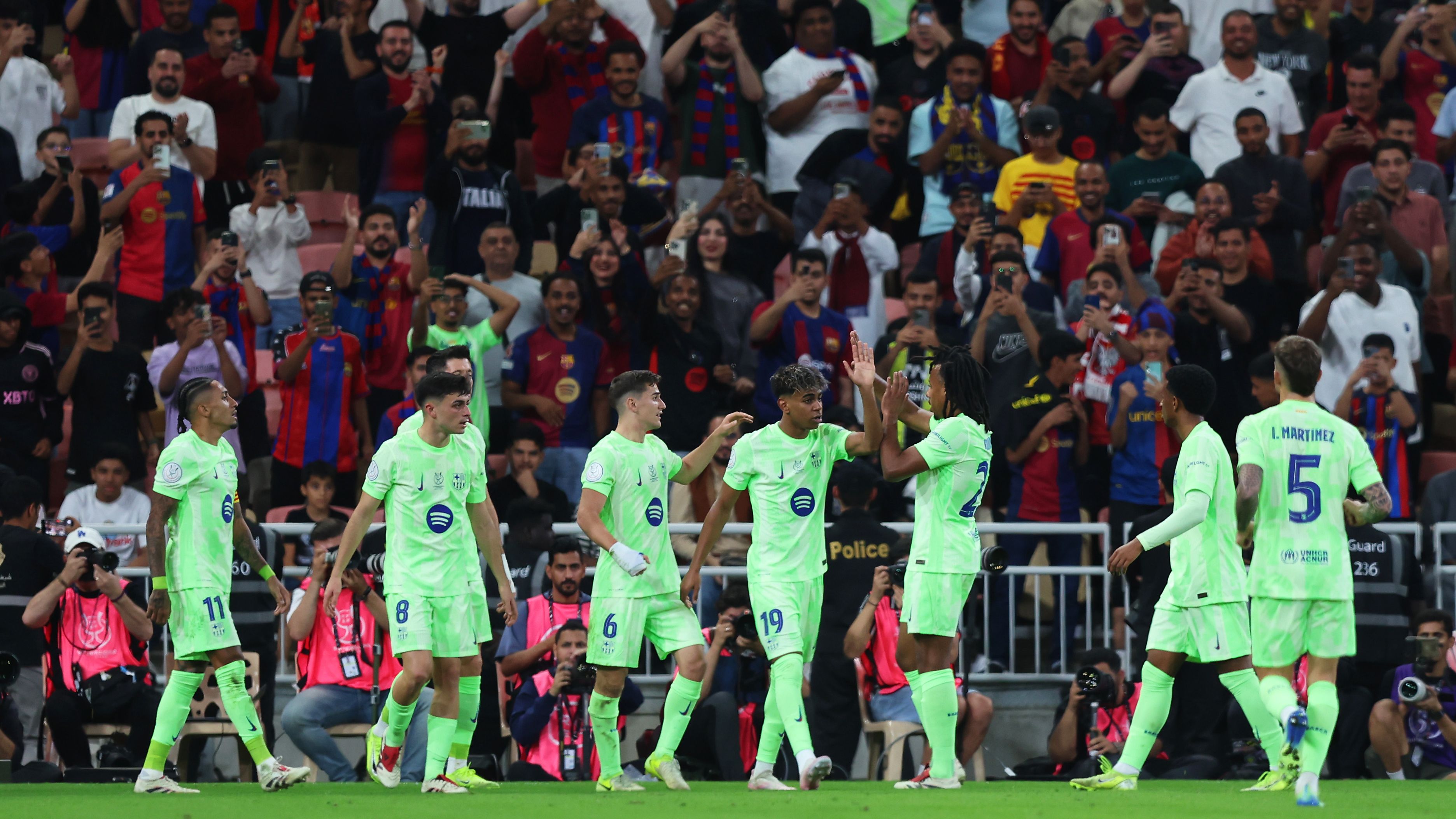 Athletic Club de Bilbao v FC Barcelona: Spanish Super Cup