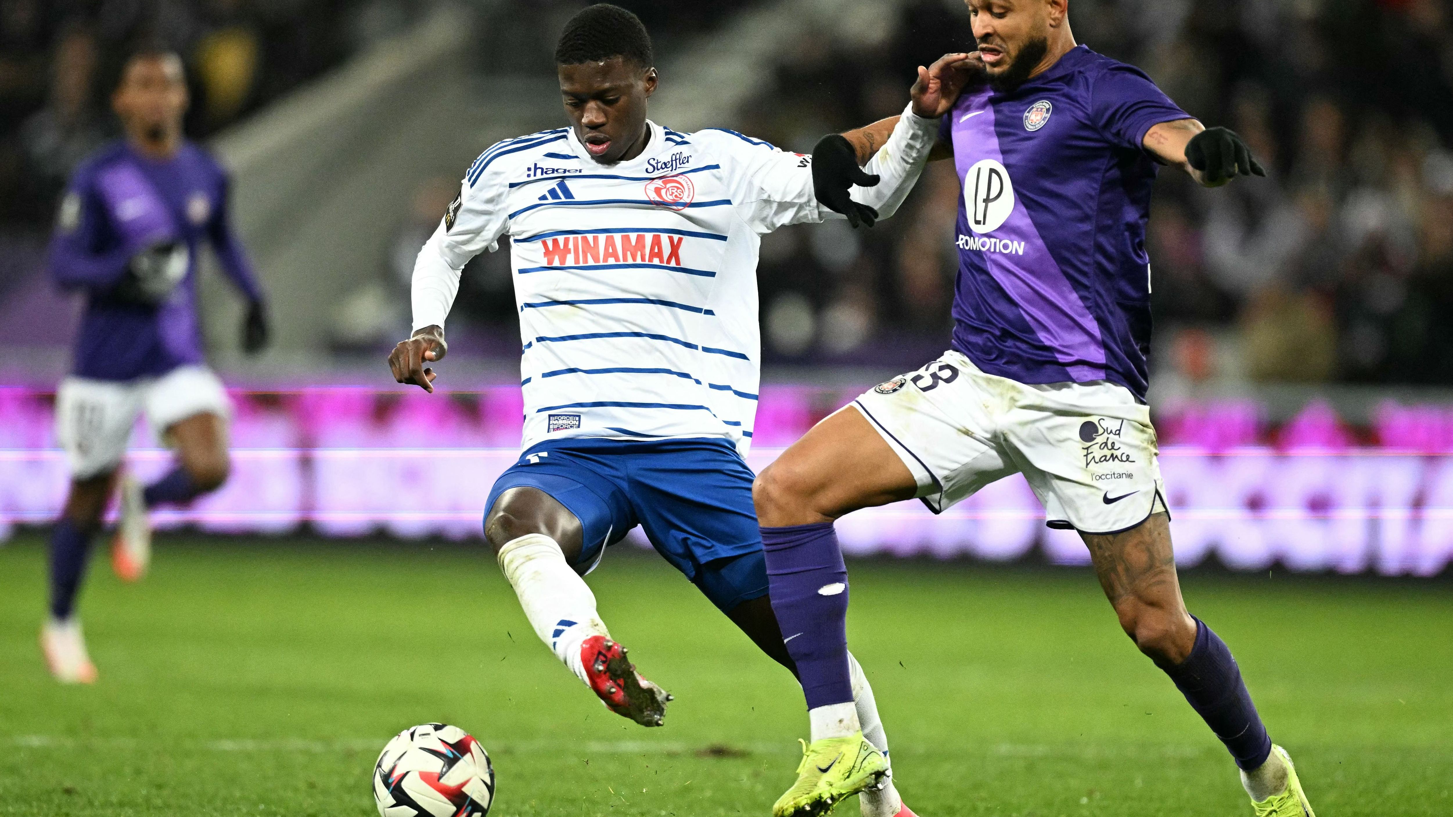 FBL-FRA-LIGUE1-TOULOUSE-STRASBOURG