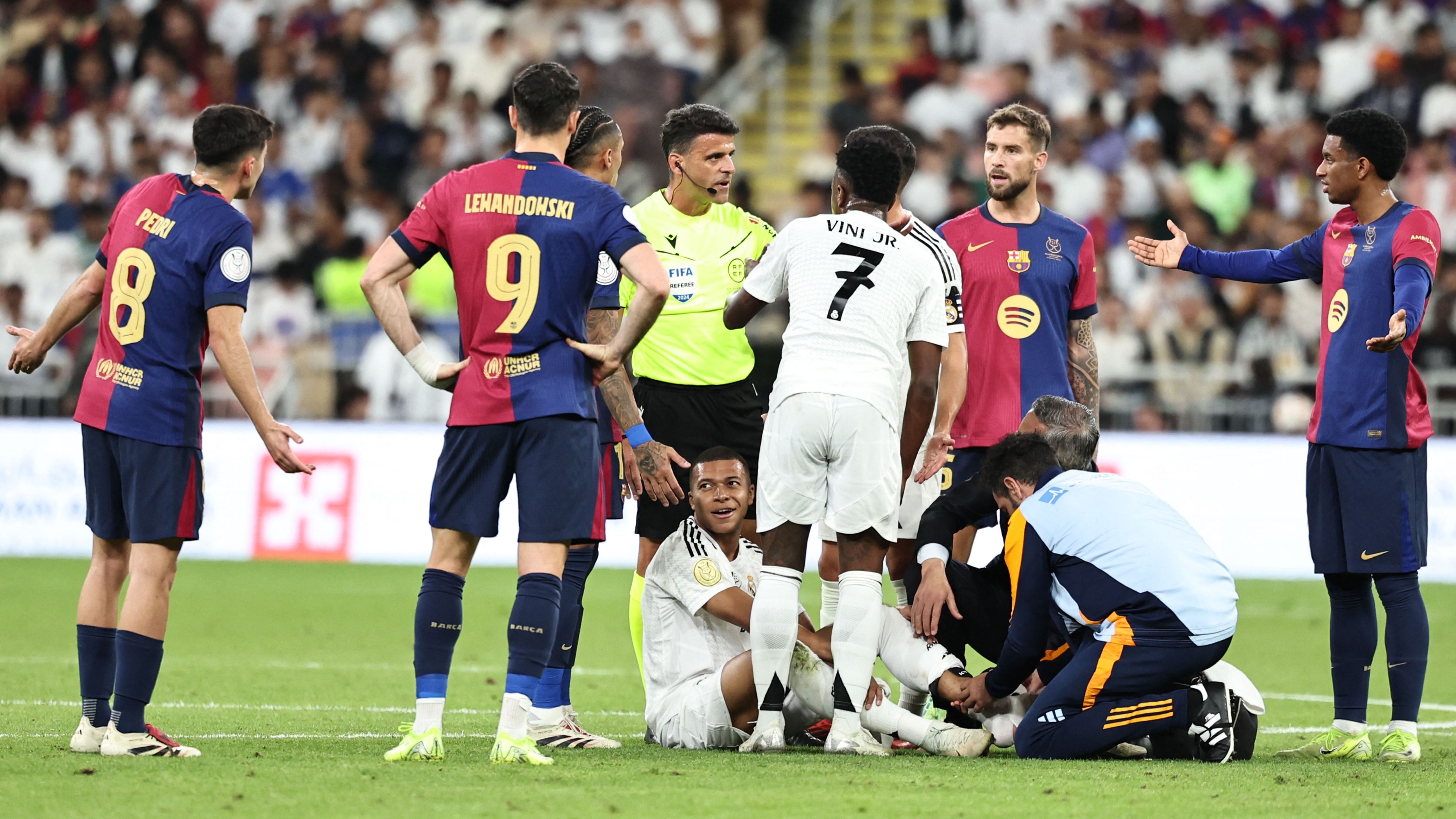 FBL-KSA-ESP-REAL MADRID-BARCELONA