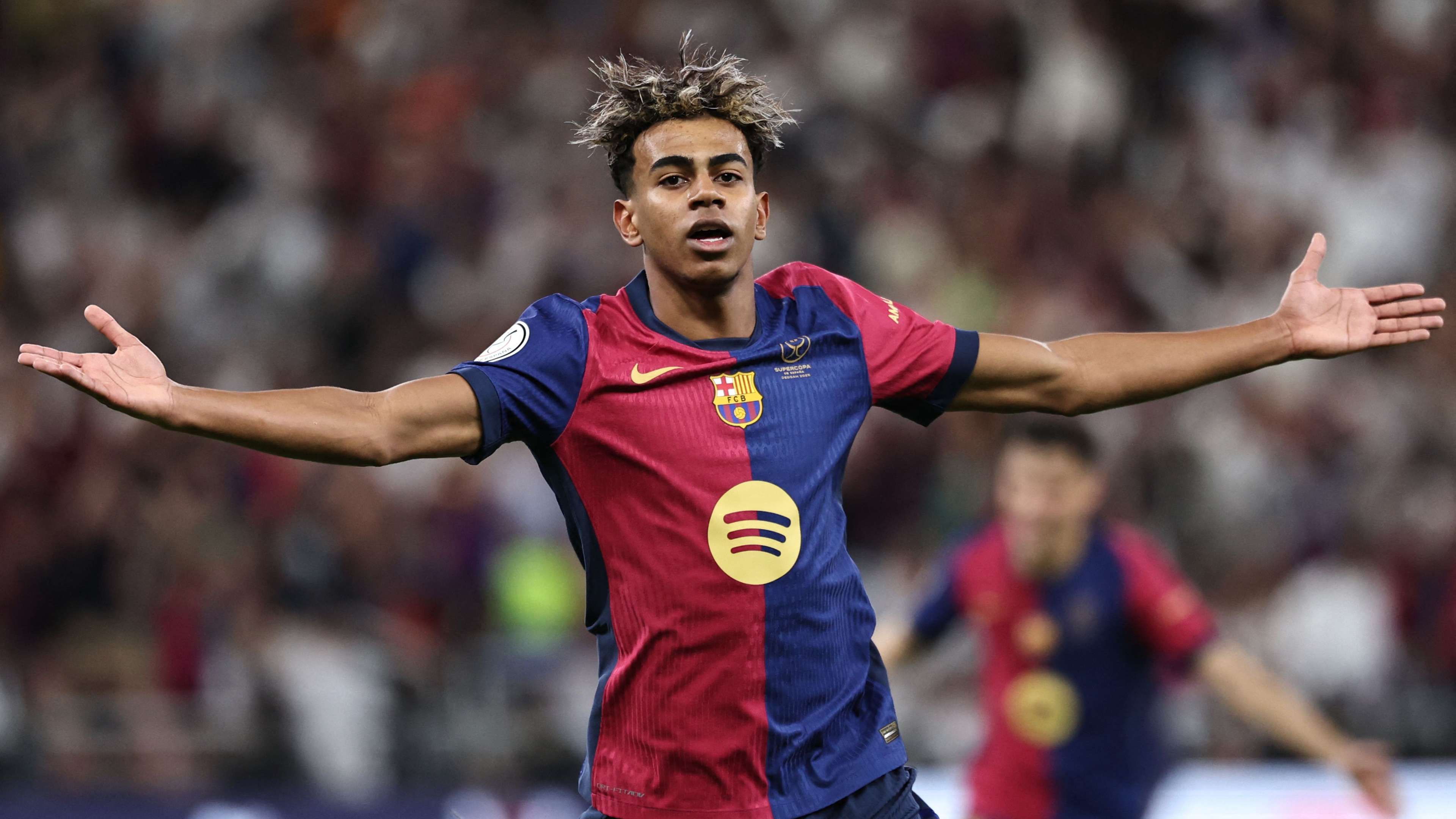 TOPSHOT-FBL-KSA-ESP-REAL MADRID-BARCELONA