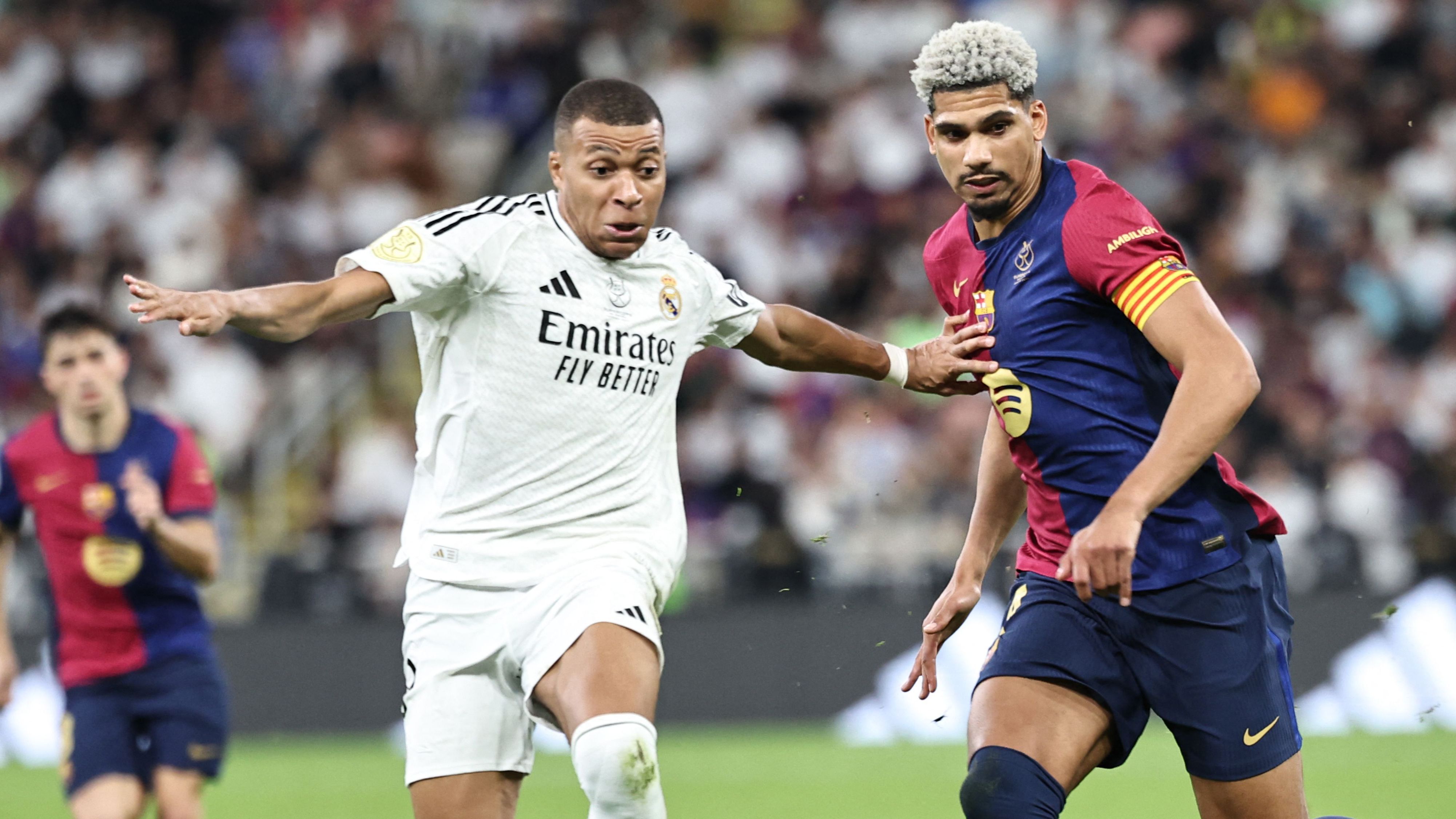 FBL-KSA-ESP-REAL MADRID-BARCELONA