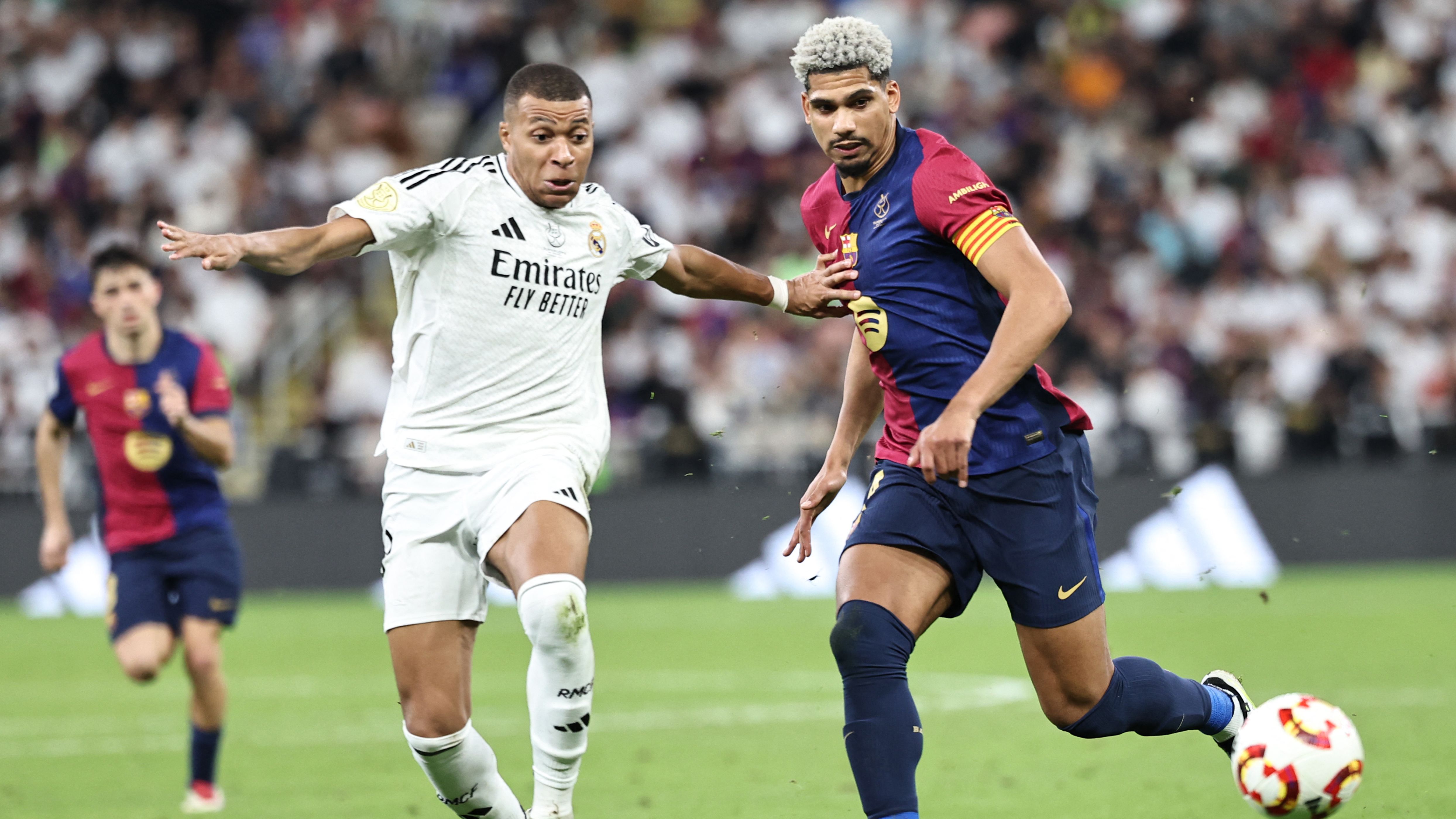 FBL-KSA-ESP-REAL MADRID-BARCELONA