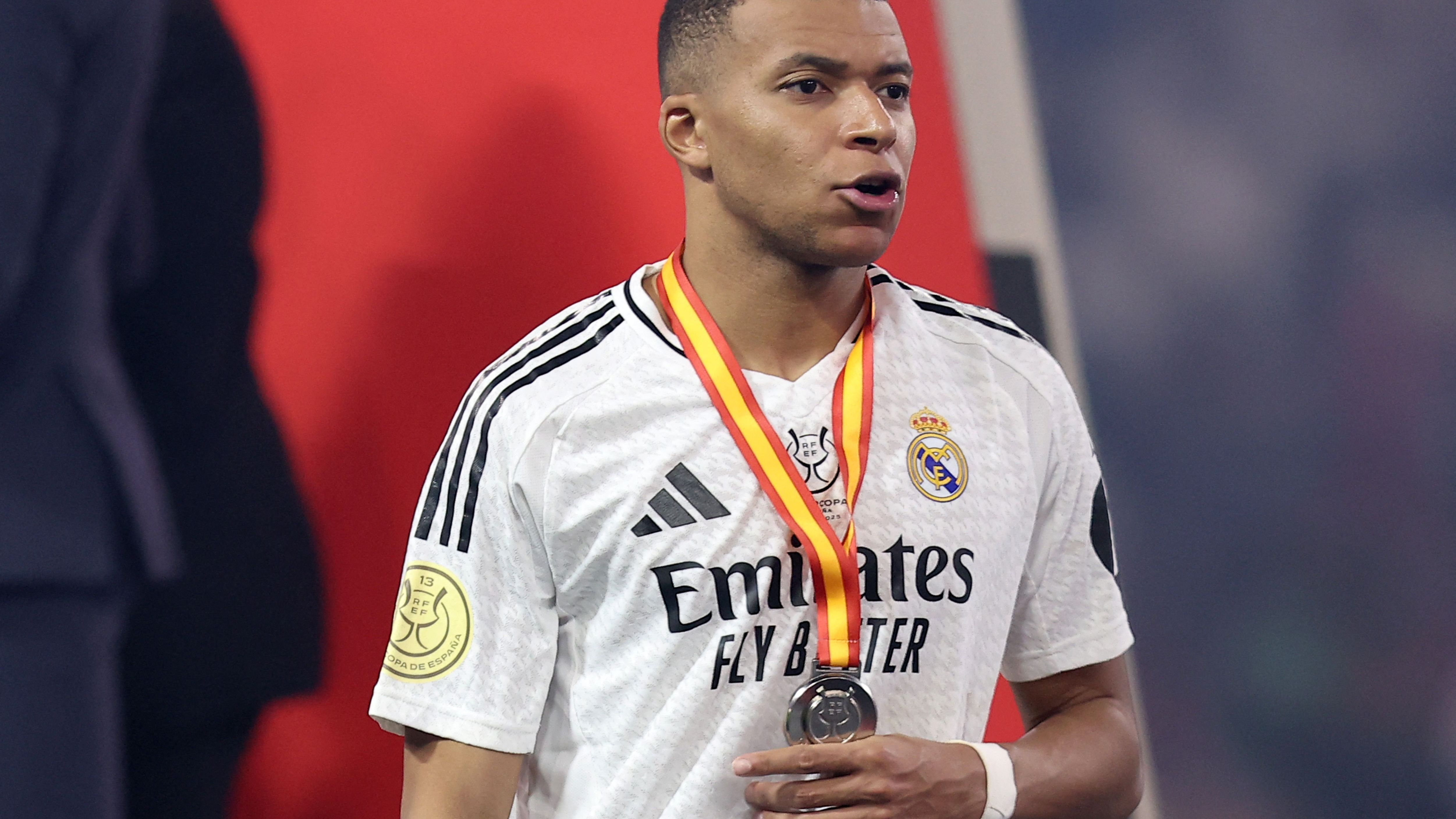 FBL-KSA-ESP-REAL MADRID-BARCELONA