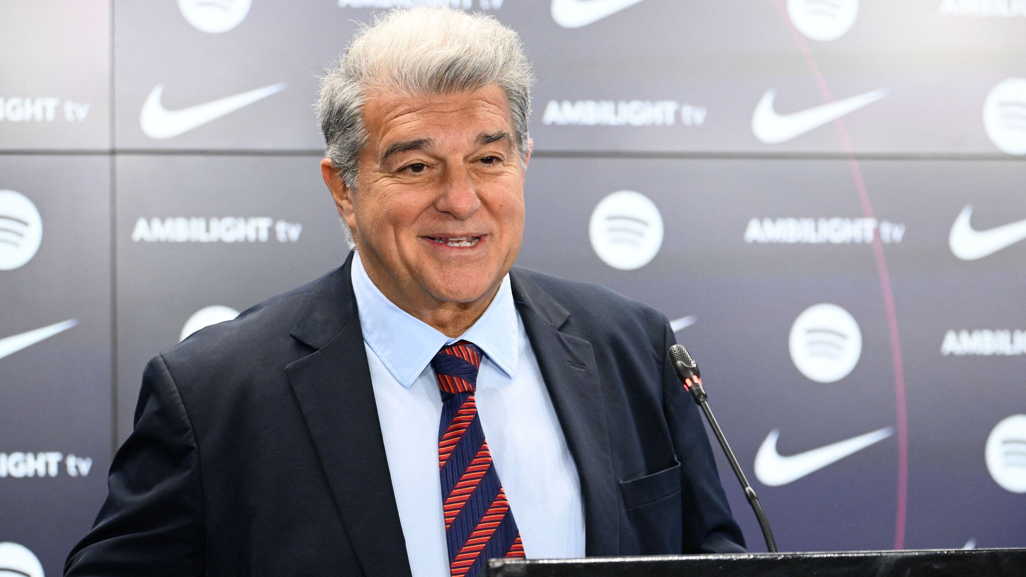 “Kita Buktikan Siapa Yang Lebih Hebat!” – Joan Laporta Ngebet Barcelona Tanding Vs PSG Di Liga Champions