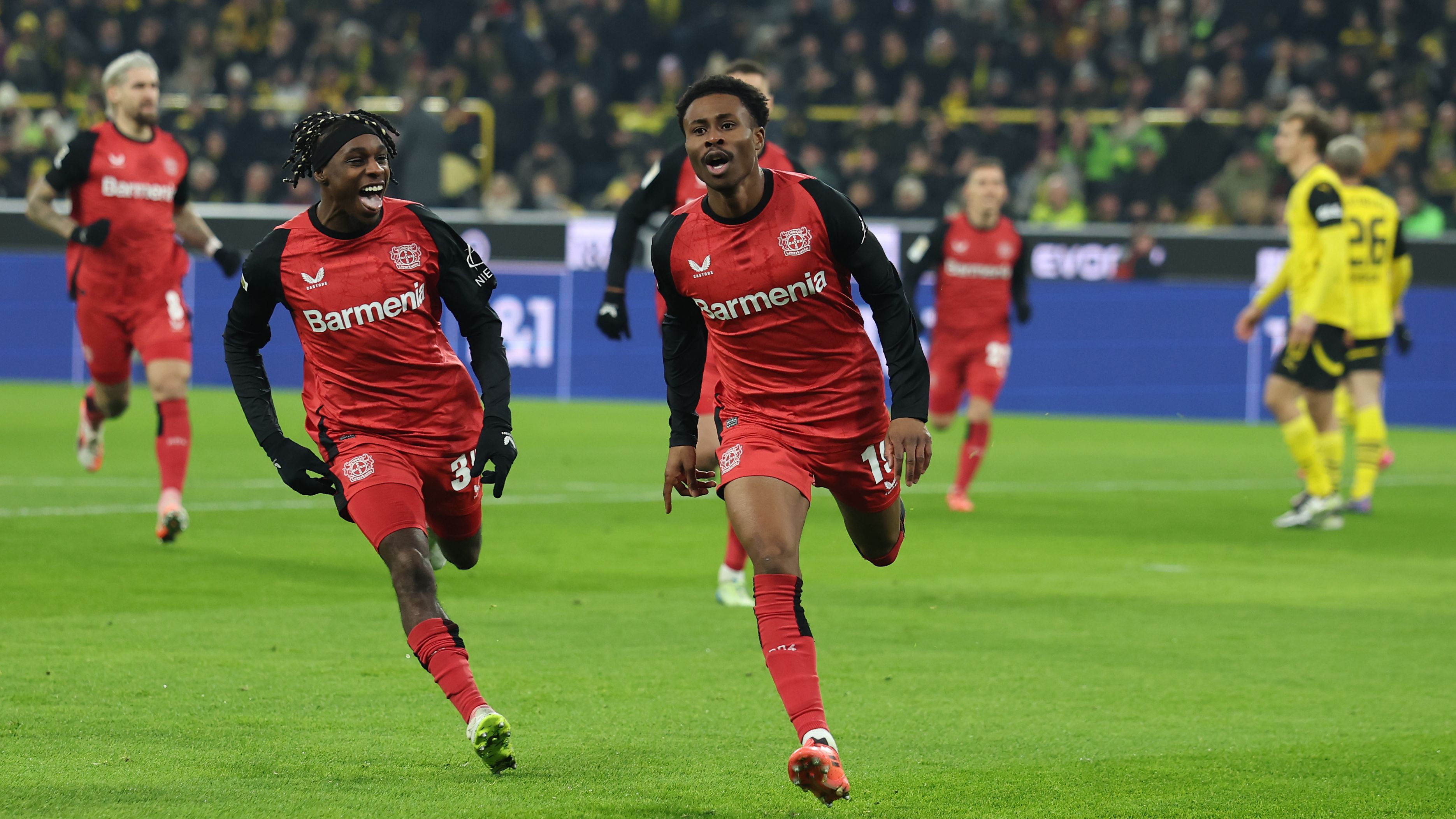 Borussia Dortmund v Bayer 04 Leverkusen - Bundesliga