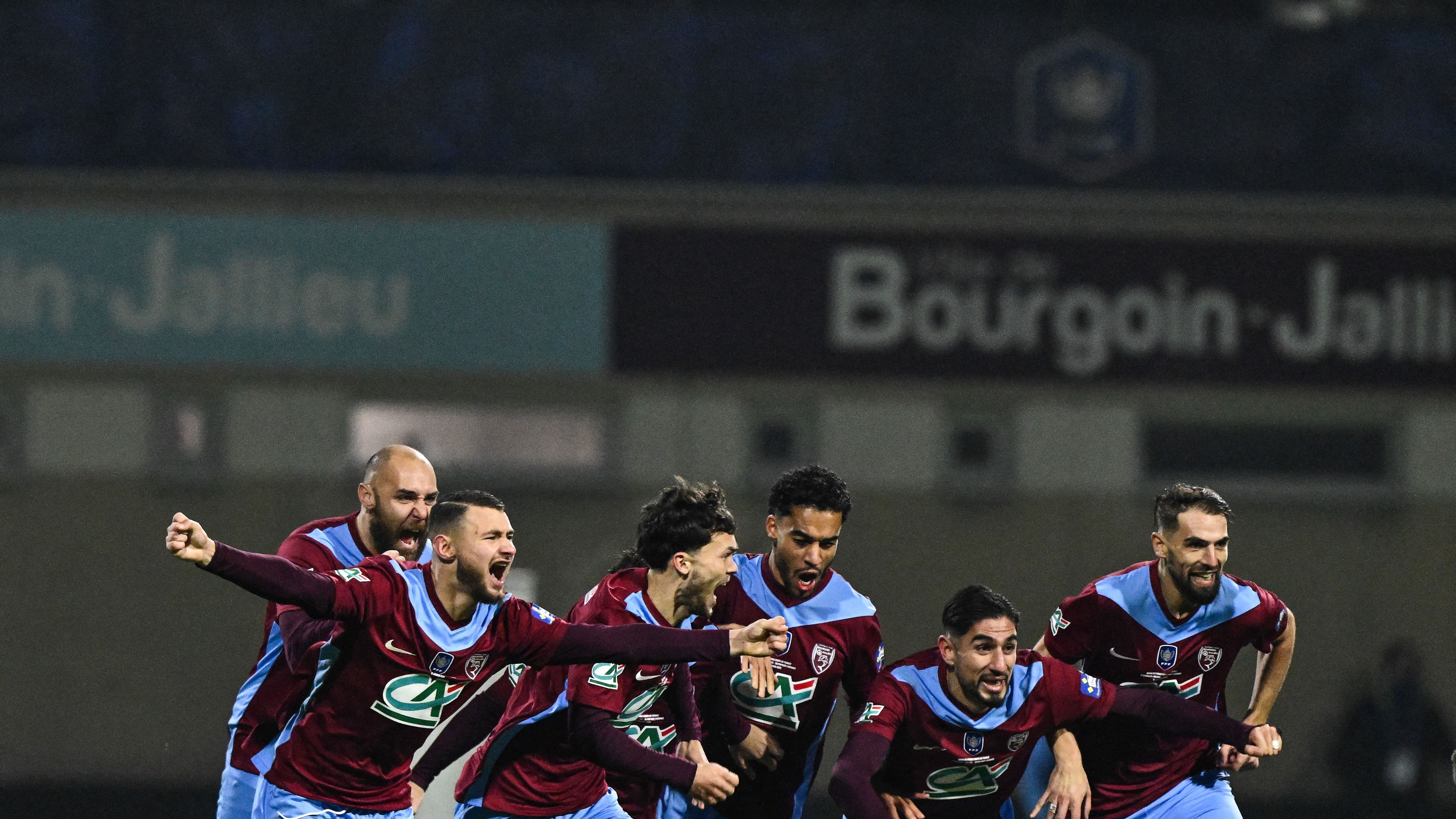 FBL-FRA-CUP-BOURGOIN-JALLIEU-LYON