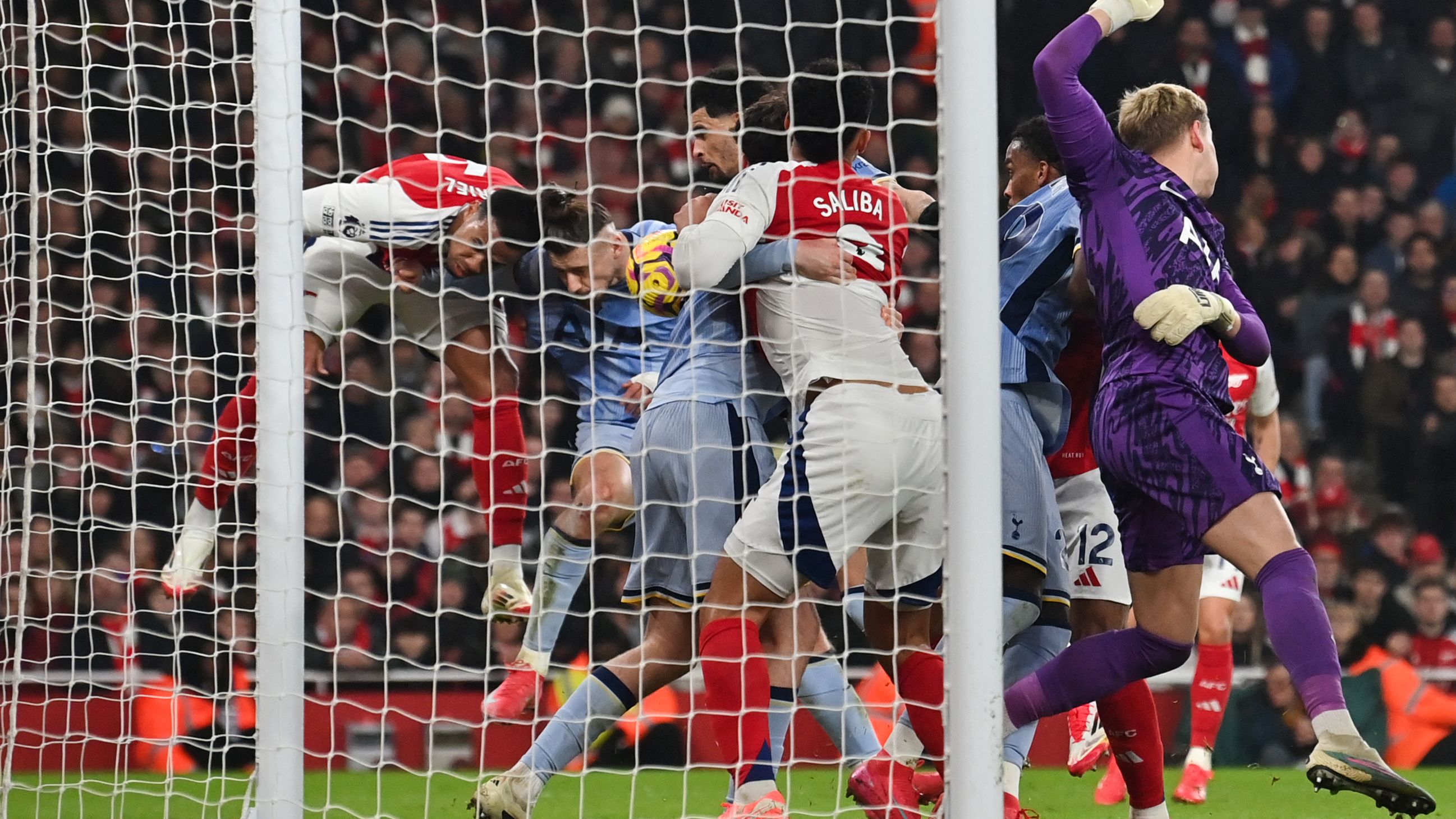 FBL-ENG-PR-ARSENAL-TOTTENHAM