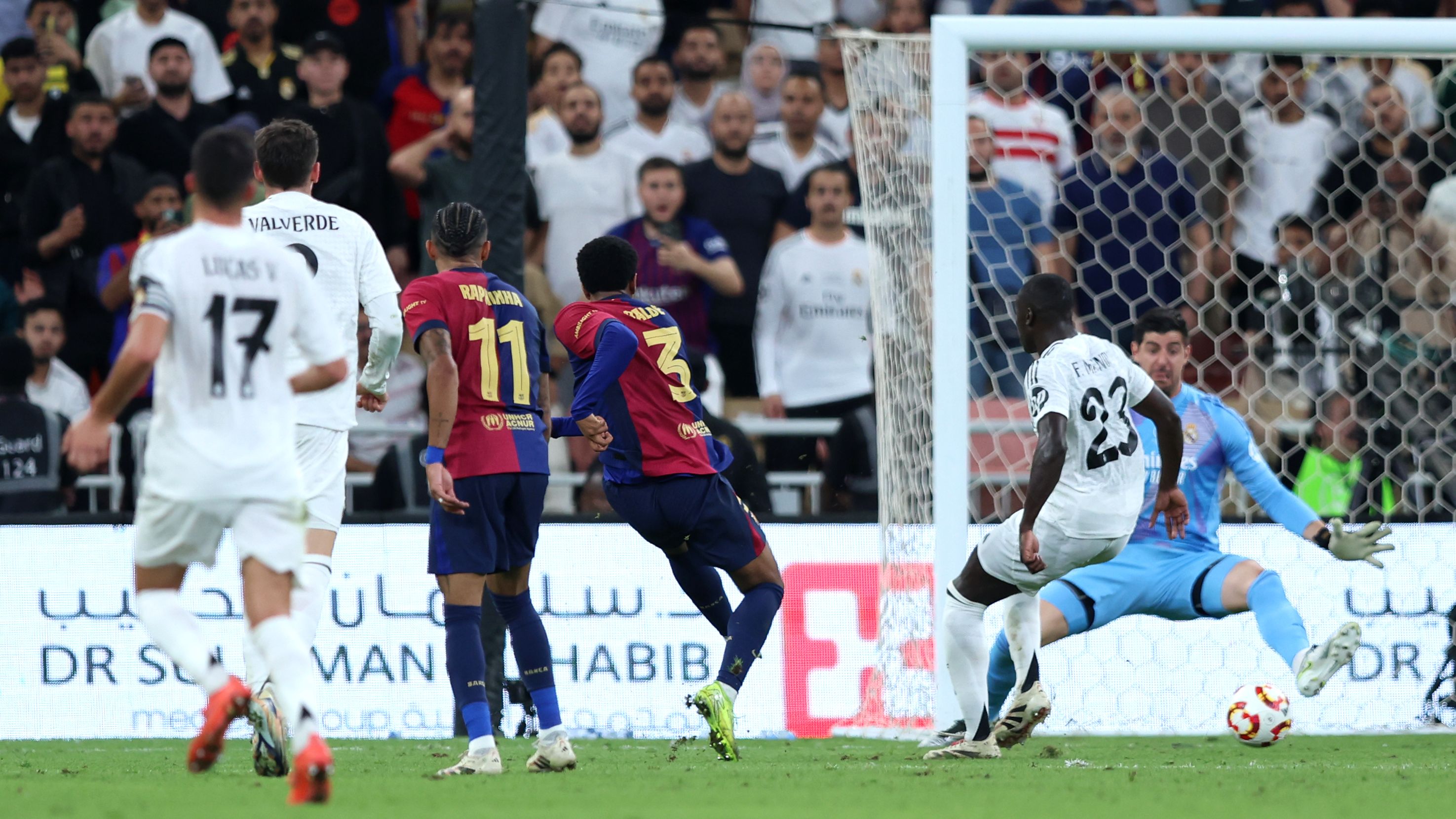 Real Madrid v FC Barcelona: Spanish Super Cup