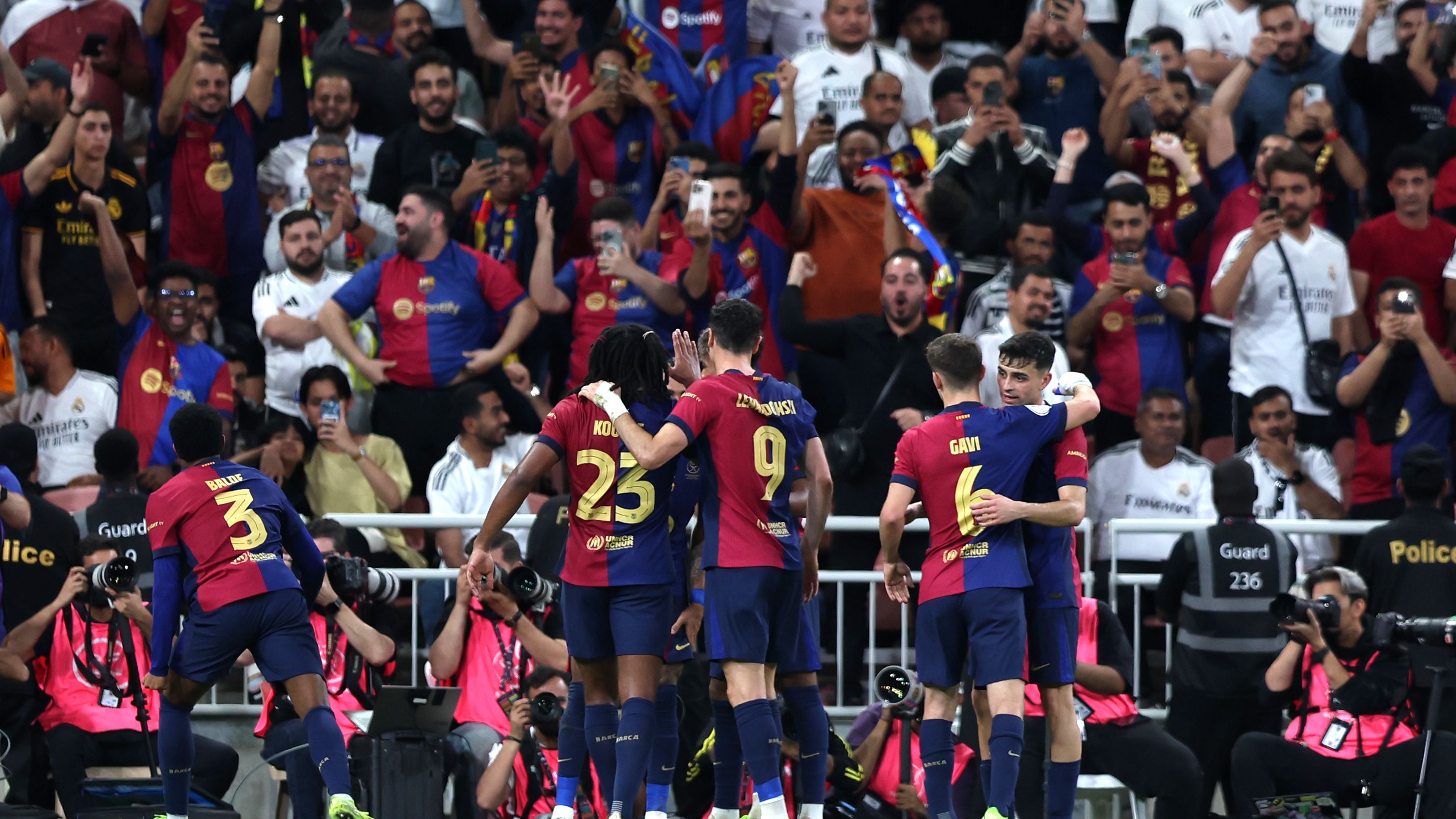 Real Madrid v FC Barcelona: Spanish Super Cup